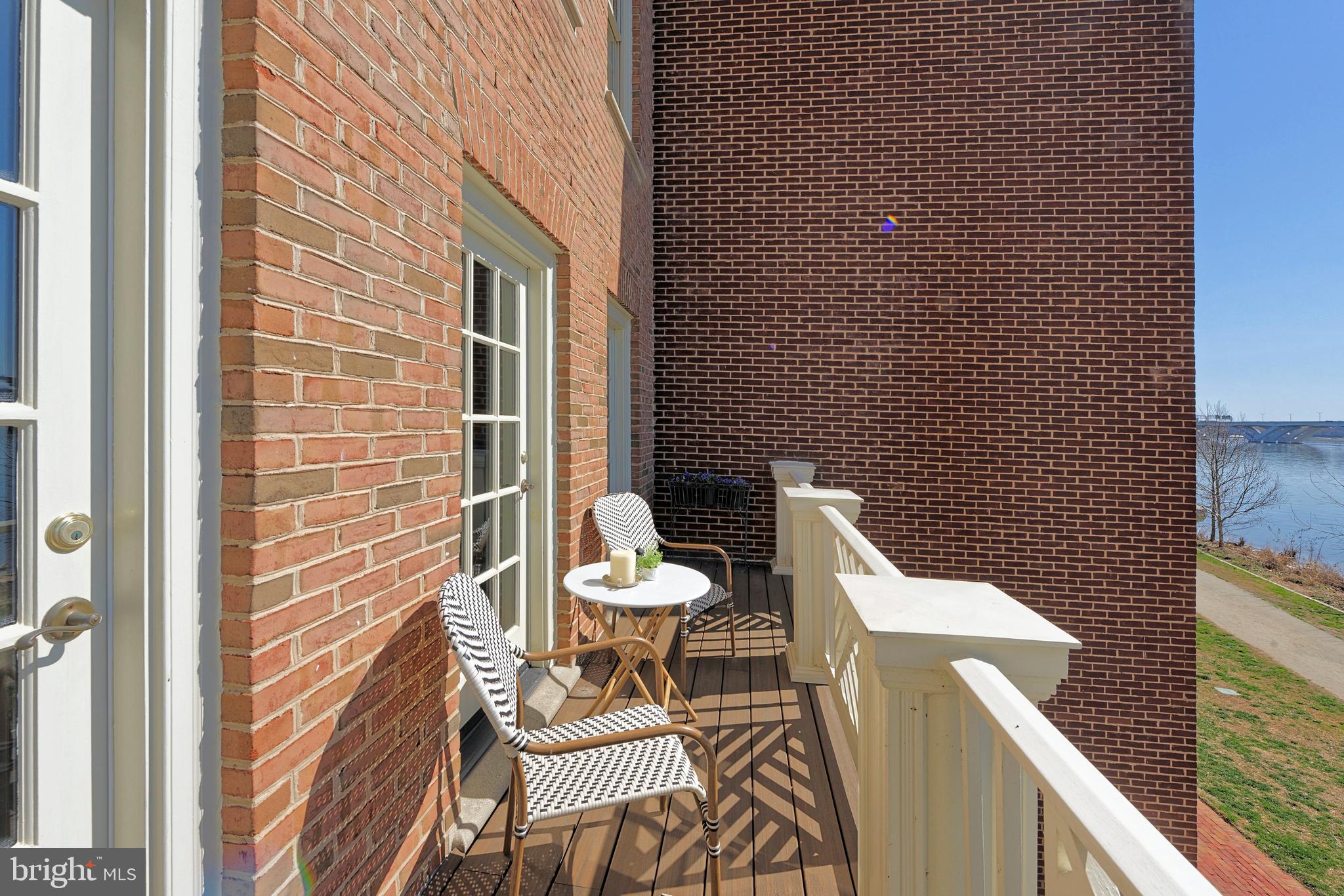 HARBORSIDE - Residential