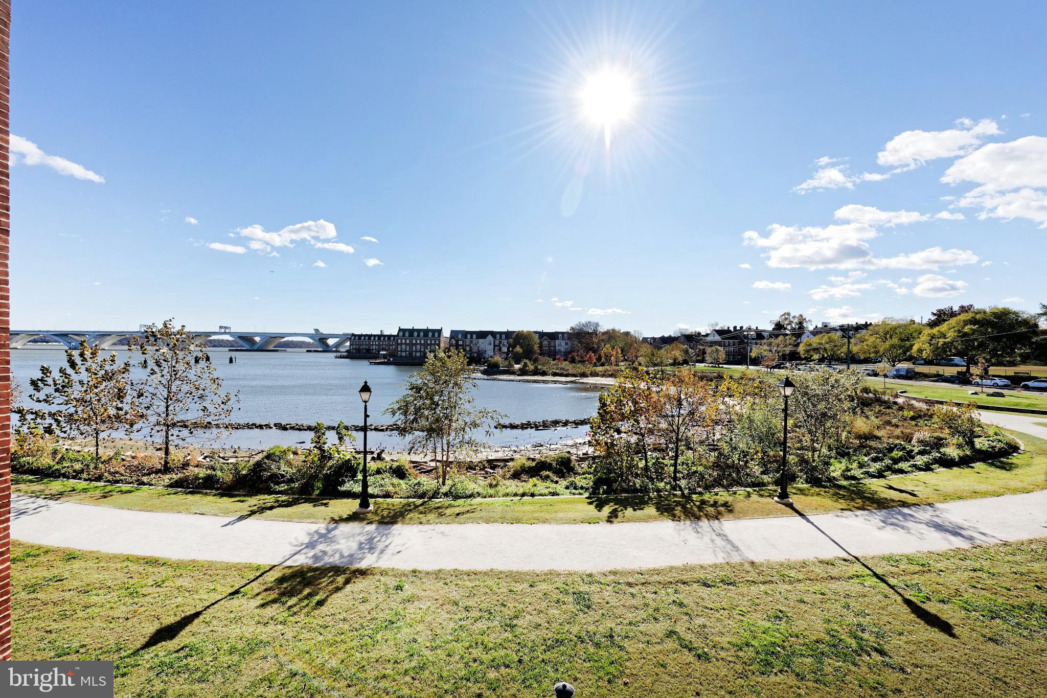 HARBORSIDE - Residential