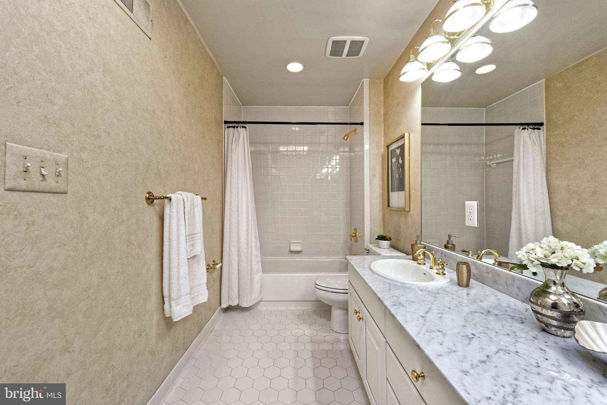 HARBORSIDE - Residential