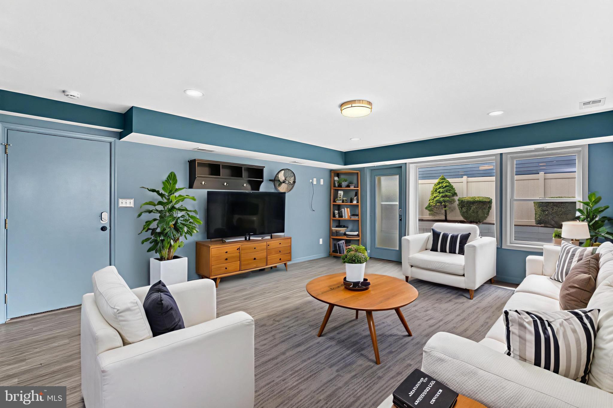 BROAD RUN FARMS - Residential