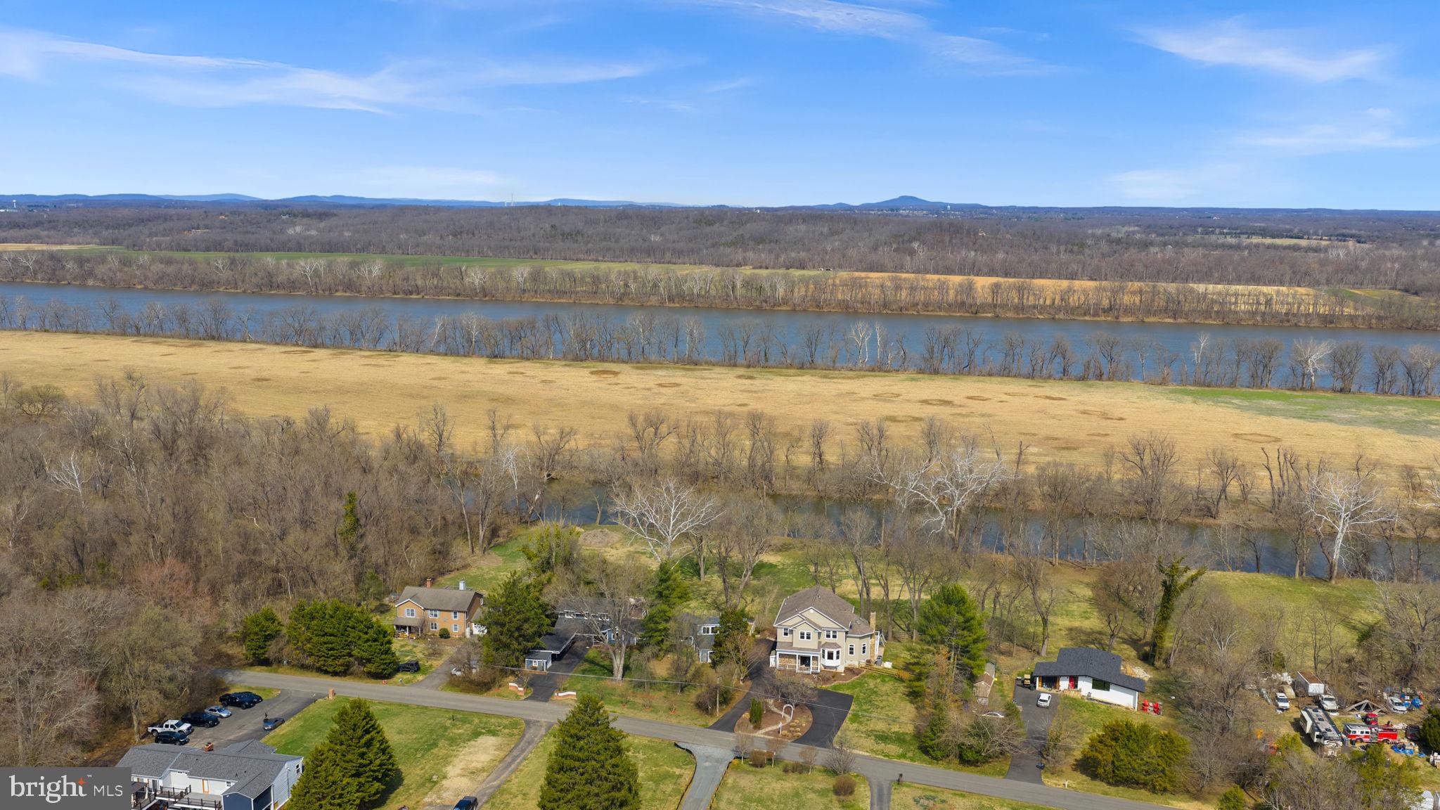 BROAD RUN FARMS - Residential