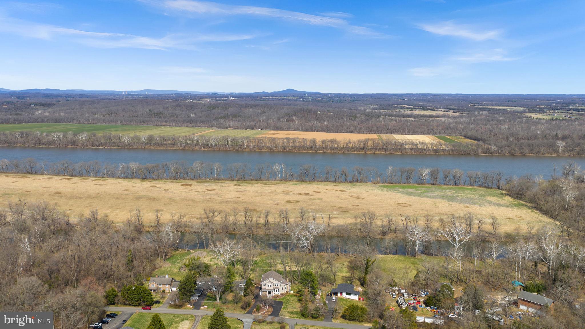 BROAD RUN FARMS - Residential