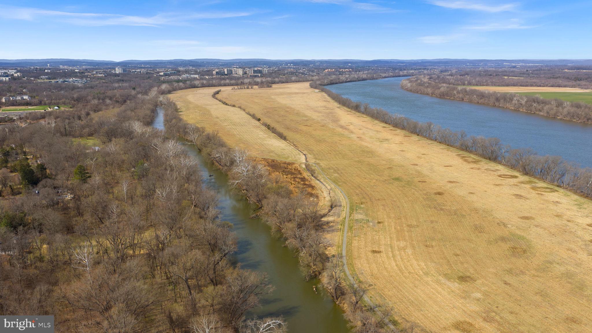BROAD RUN FARMS - Residential