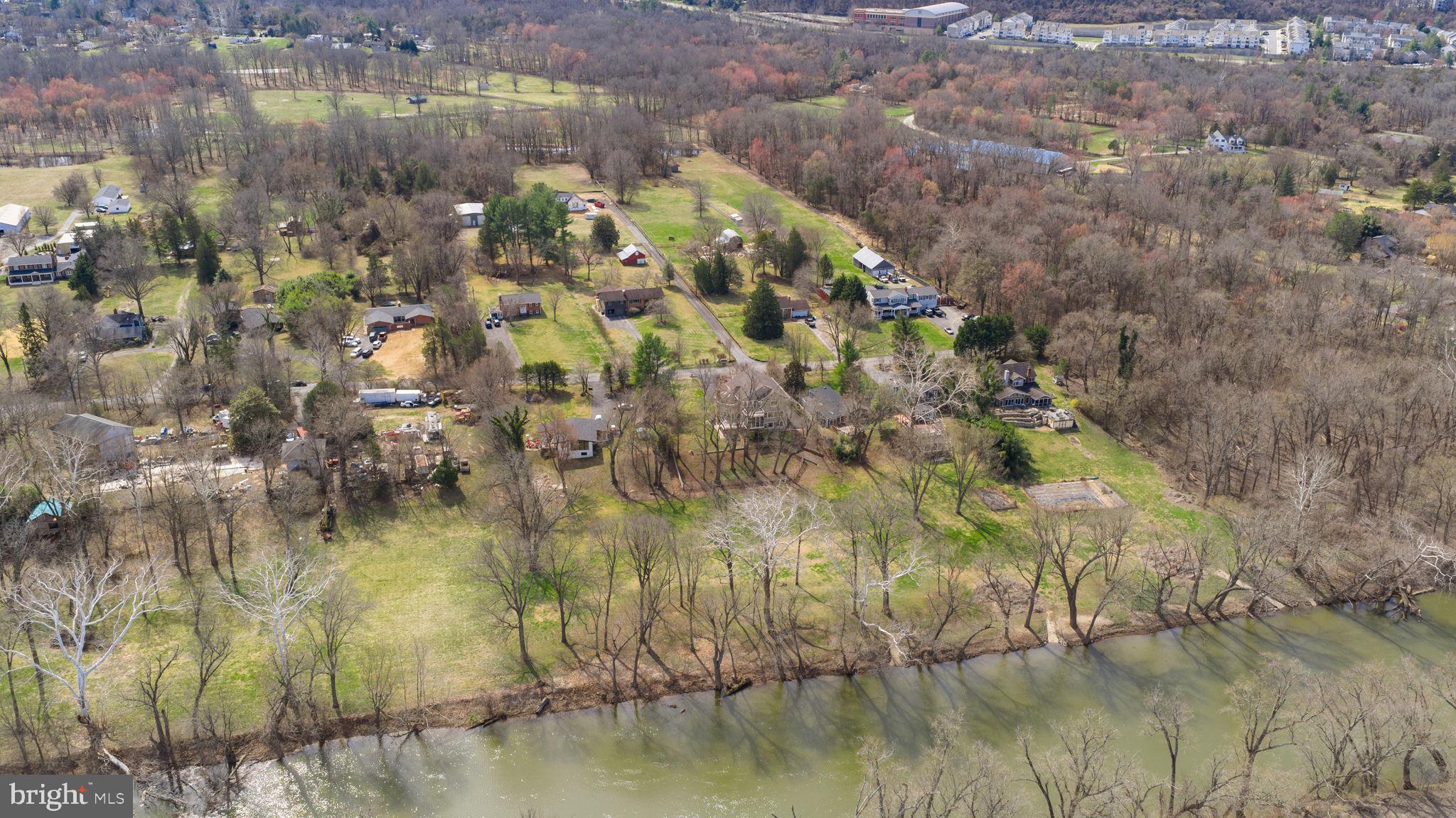 BROAD RUN FARMS - Residential