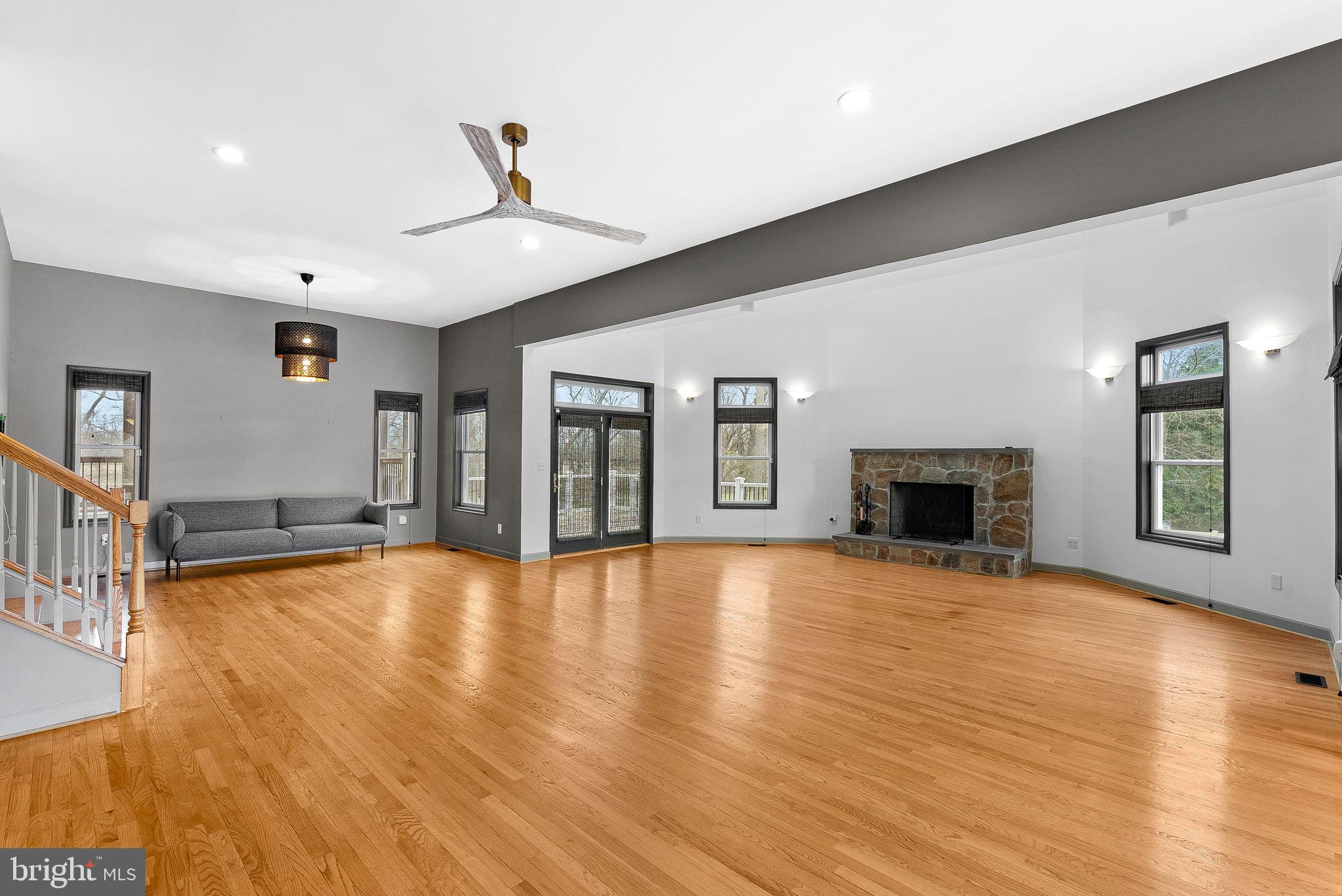 BROAD RUN FARMS - Residential