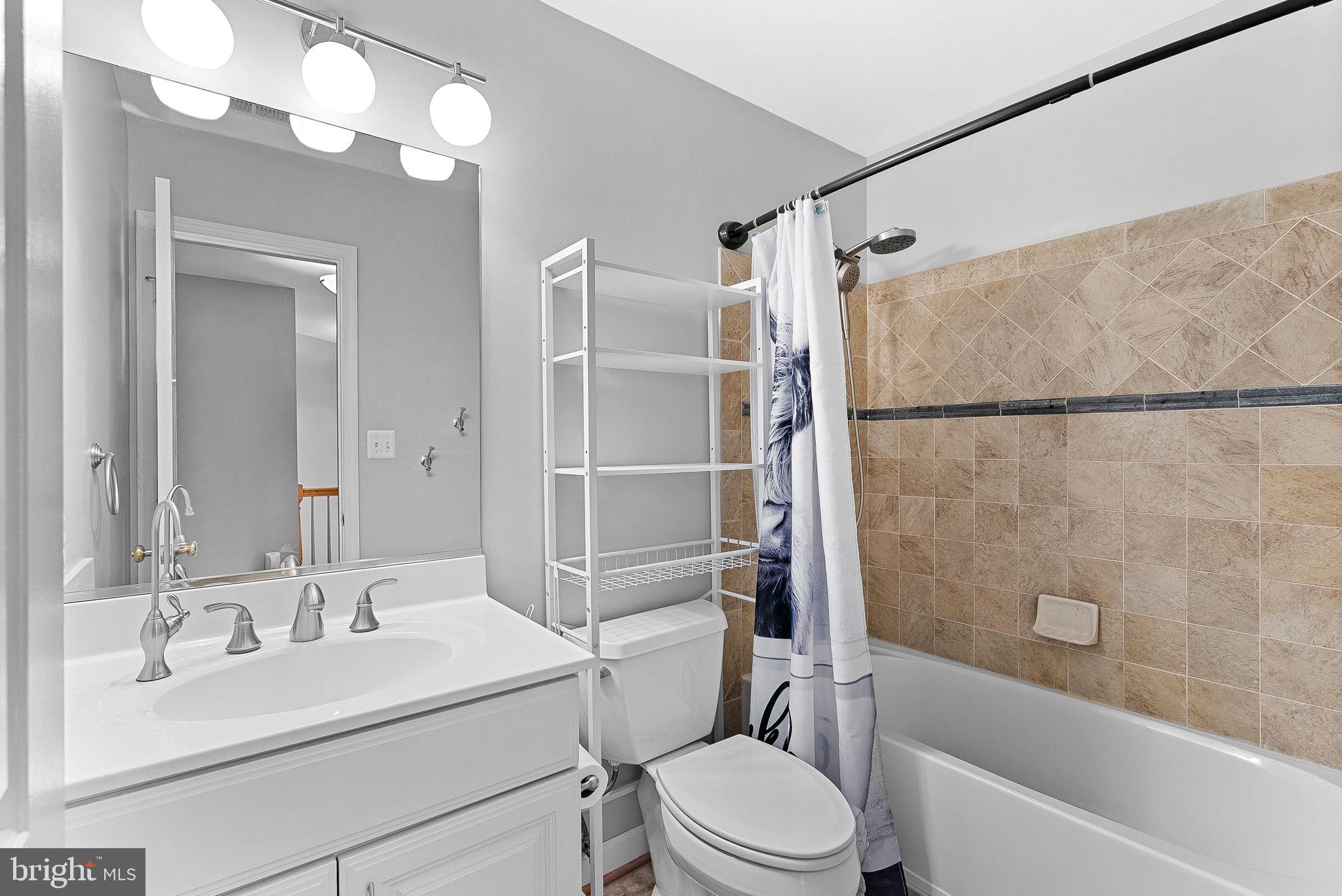 BROAD RUN FARMS - Residential