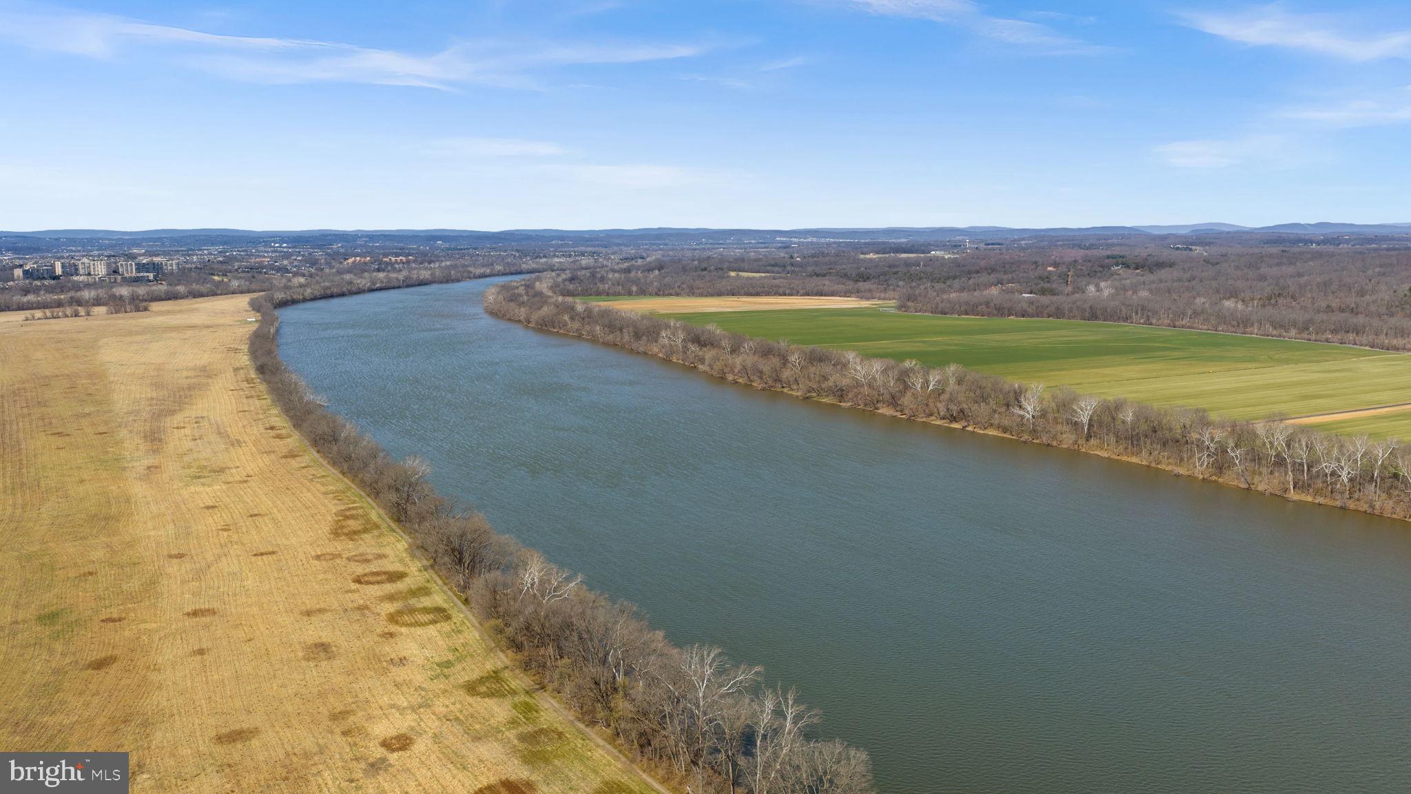 BROAD RUN FARMS - Residential
