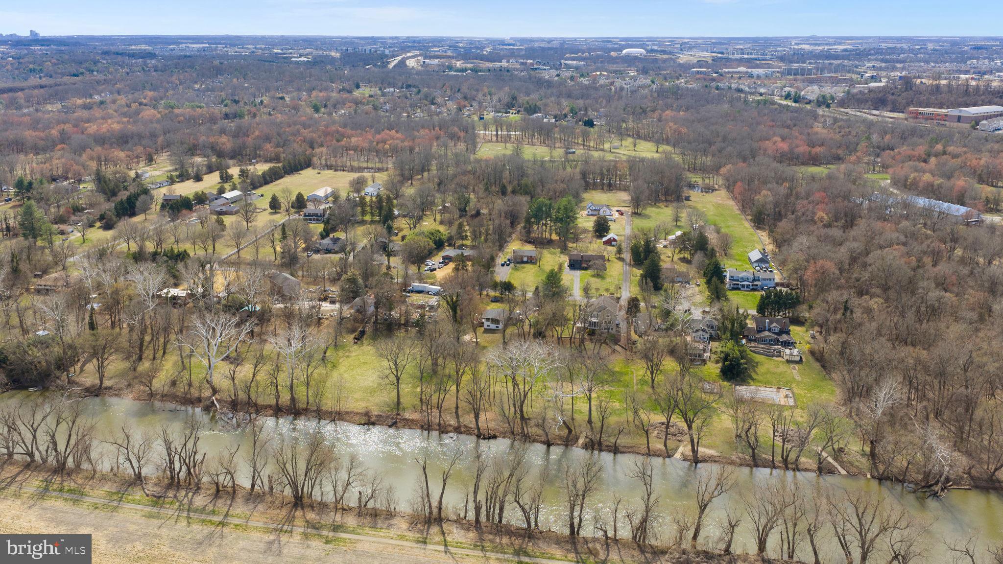 BROAD RUN FARMS - Residential