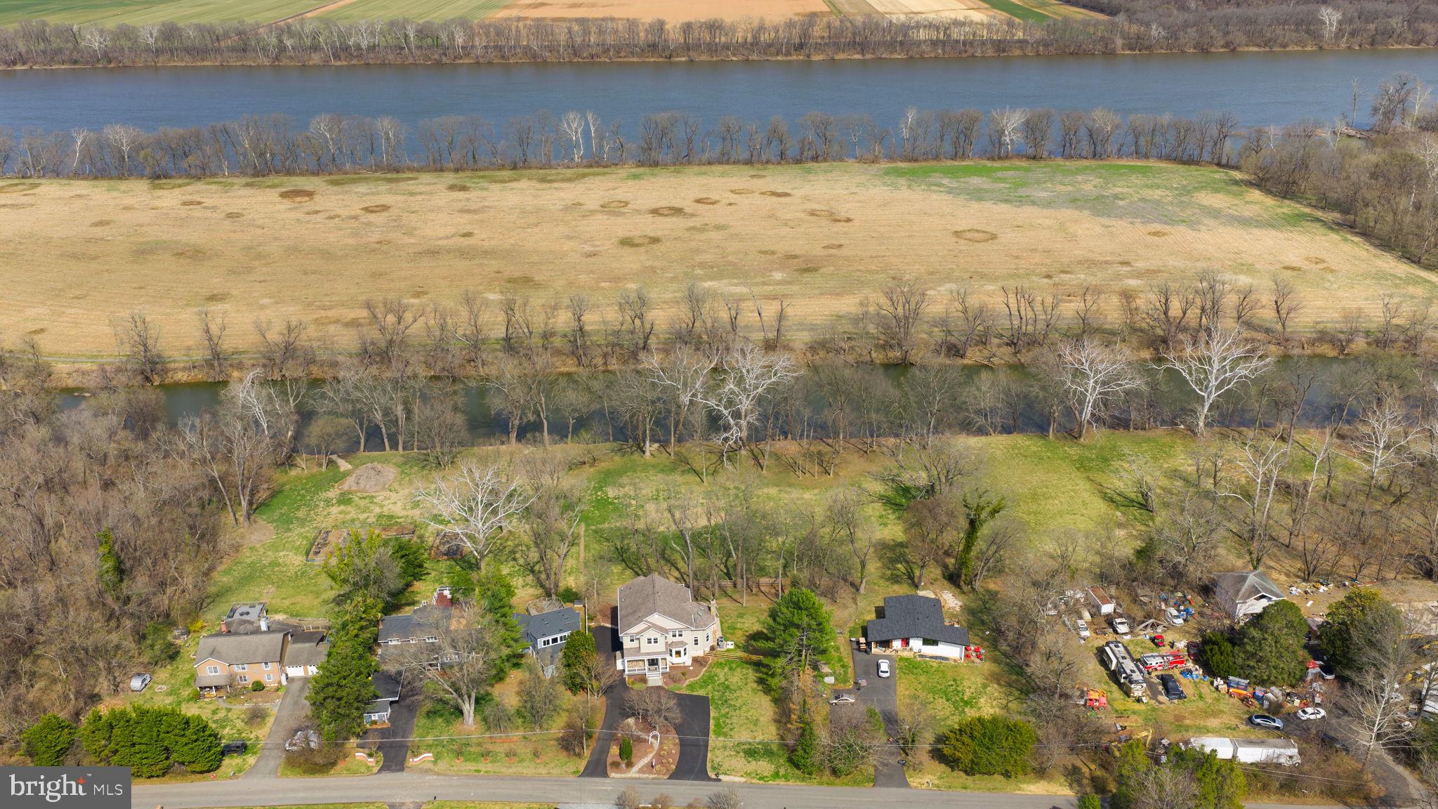 BROAD RUN FARMS - Residential