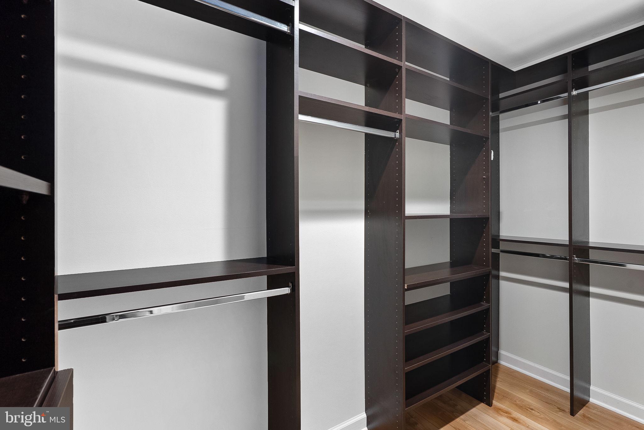 BROAD RUN FARMS - Residential