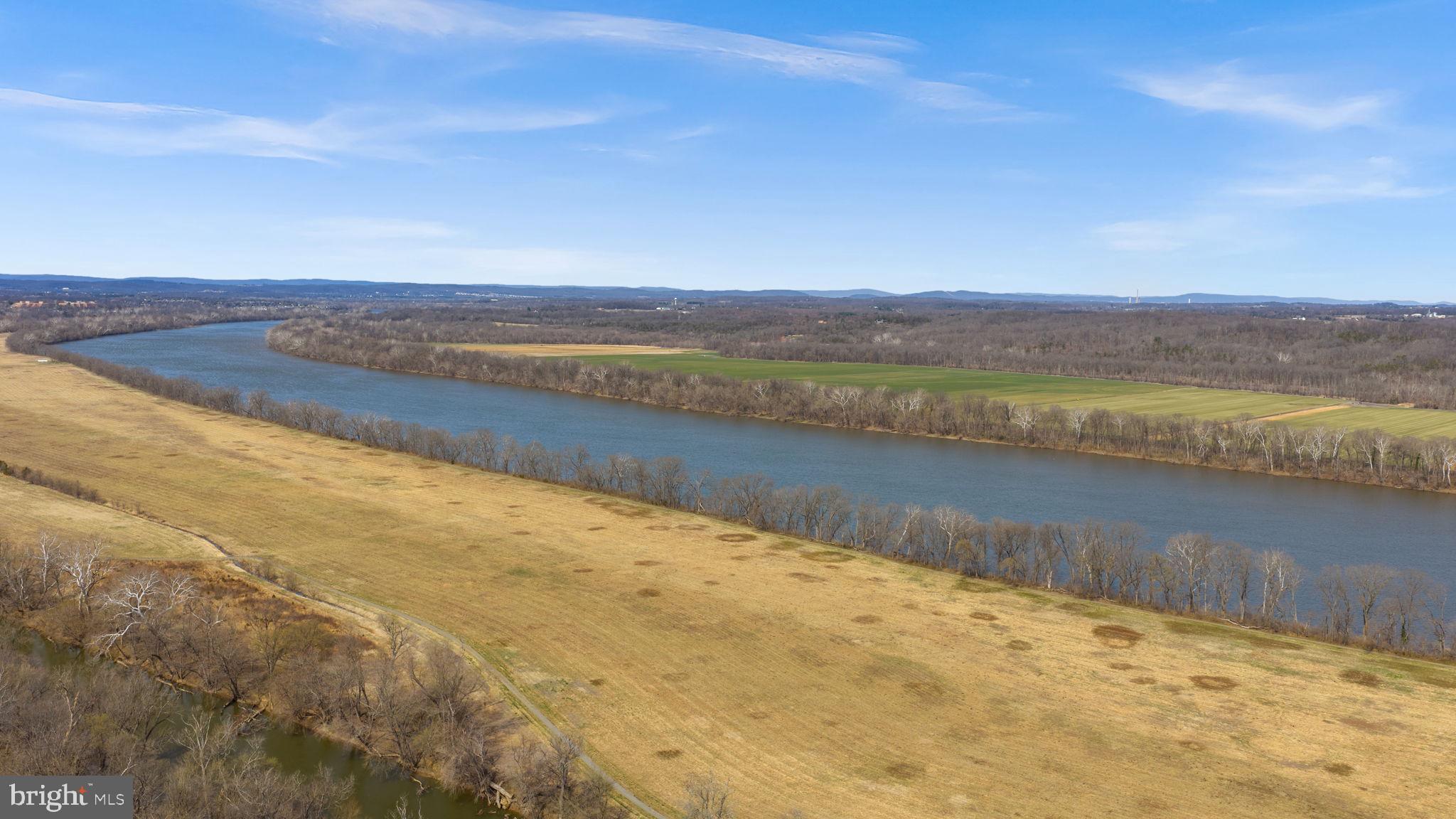BROAD RUN FARMS - Residential