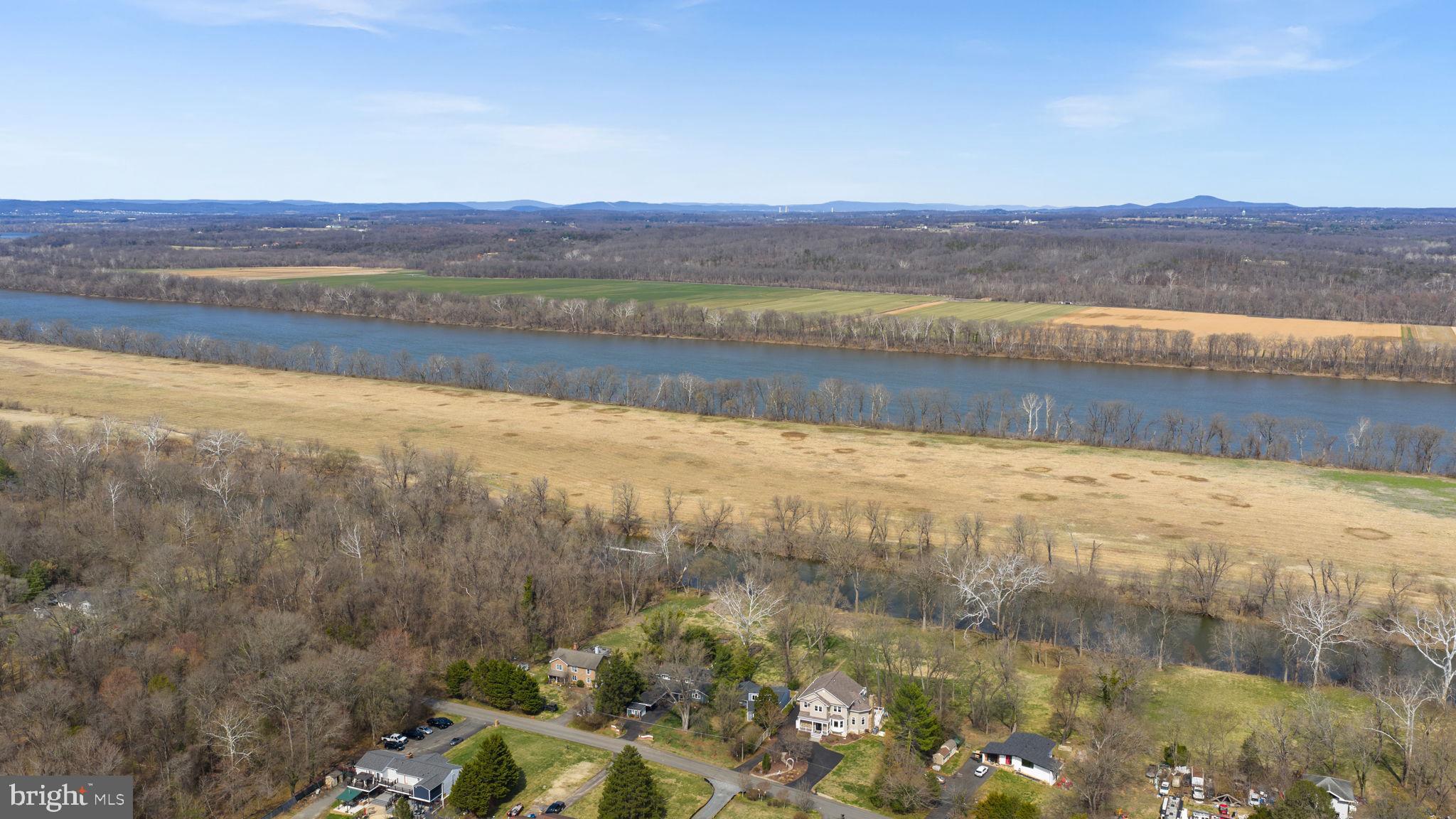 BROAD RUN FARMS - Residential