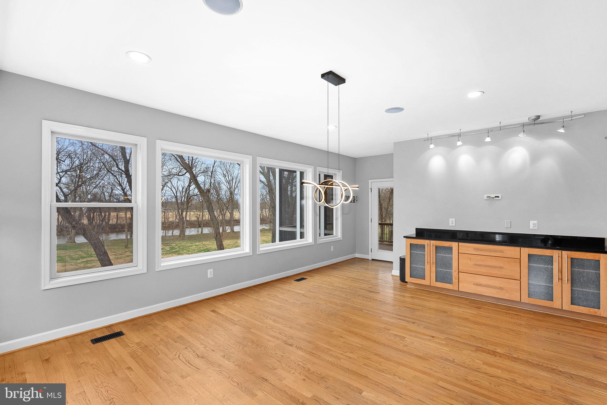 BROAD RUN FARMS - Residential