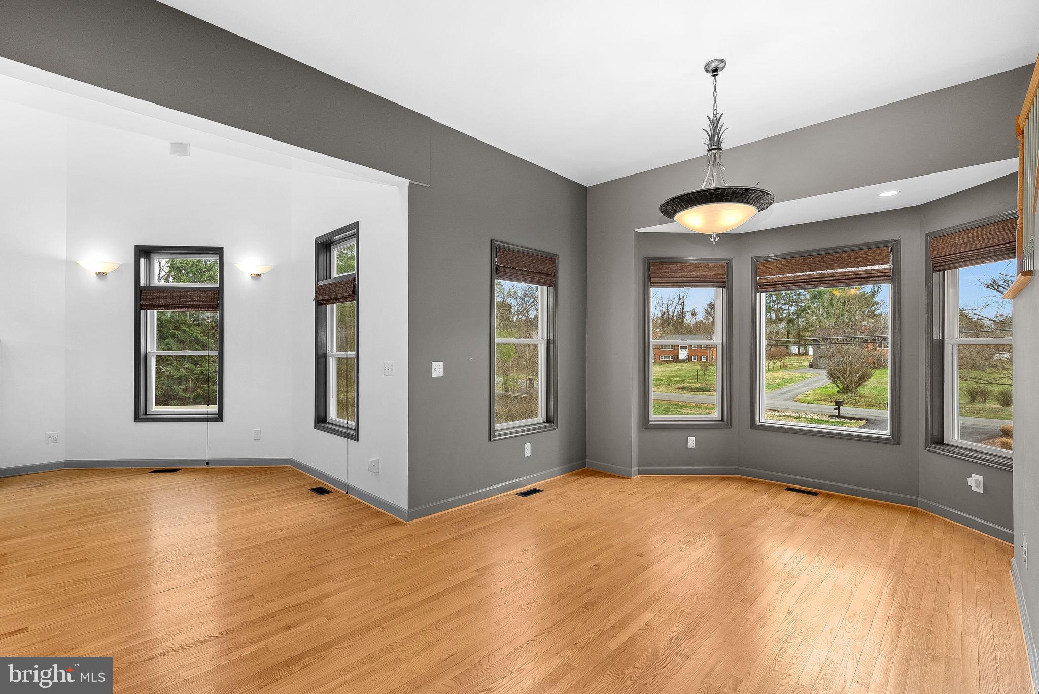 BROAD RUN FARMS - Residential