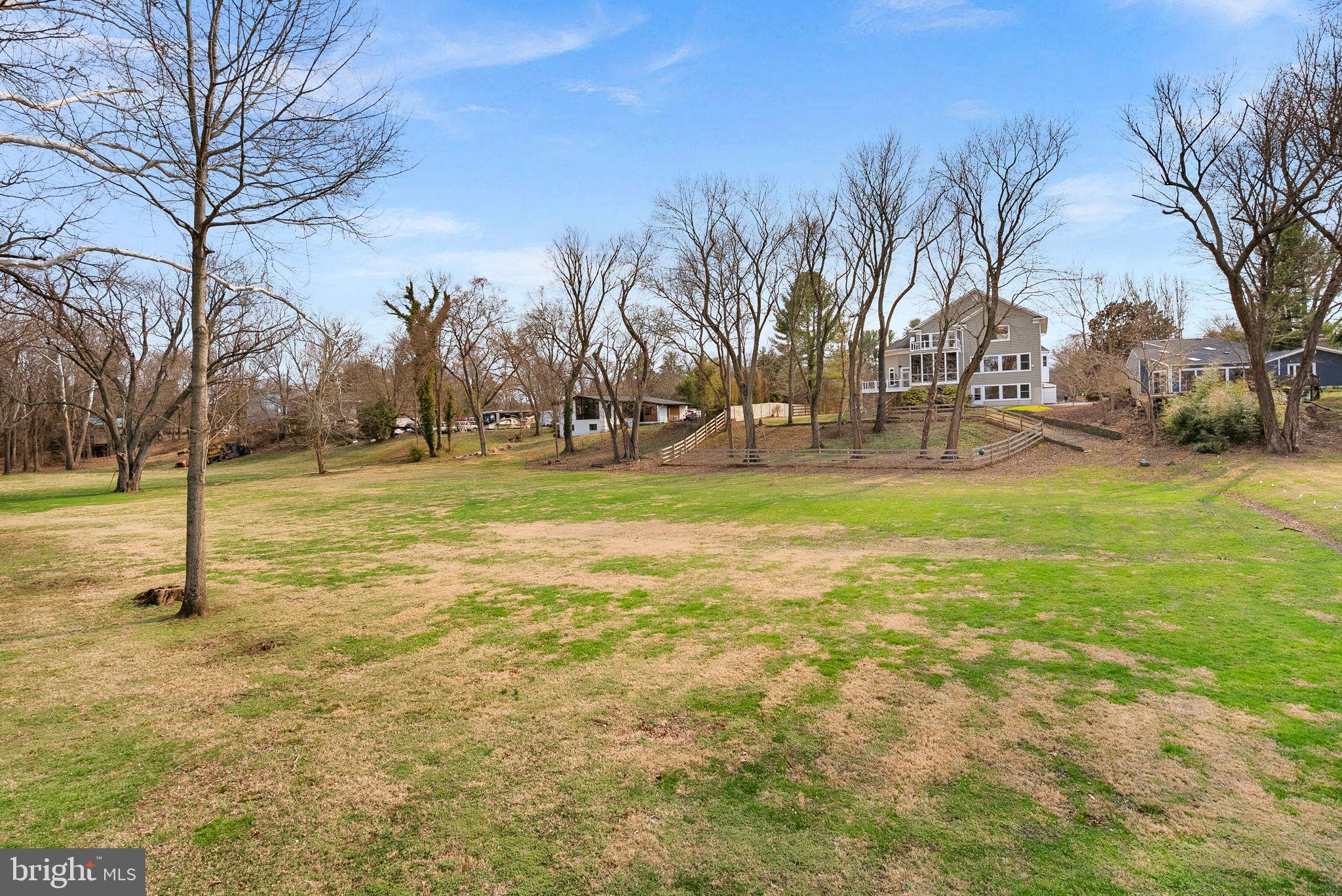 BROAD RUN FARMS - Residential