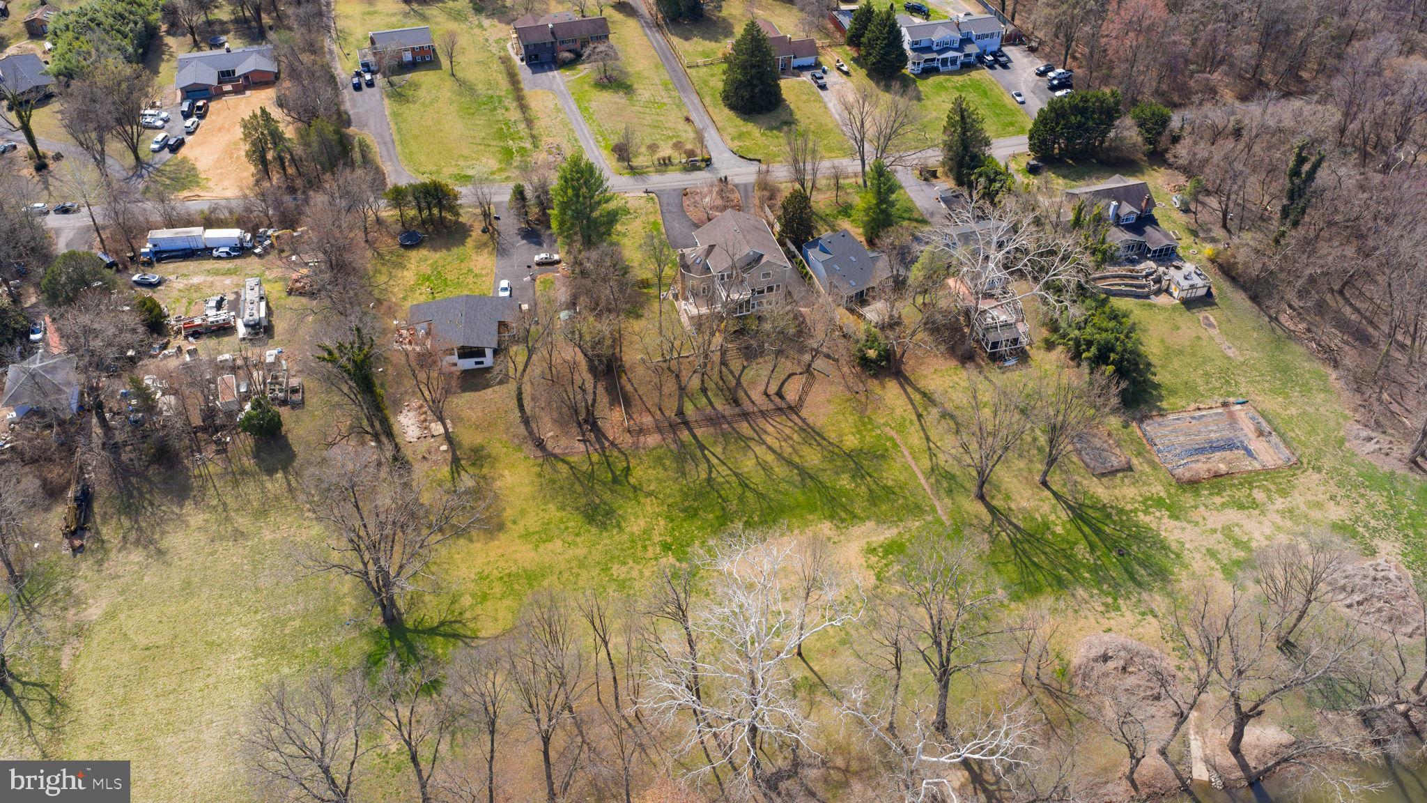 BROAD RUN FARMS - Residential