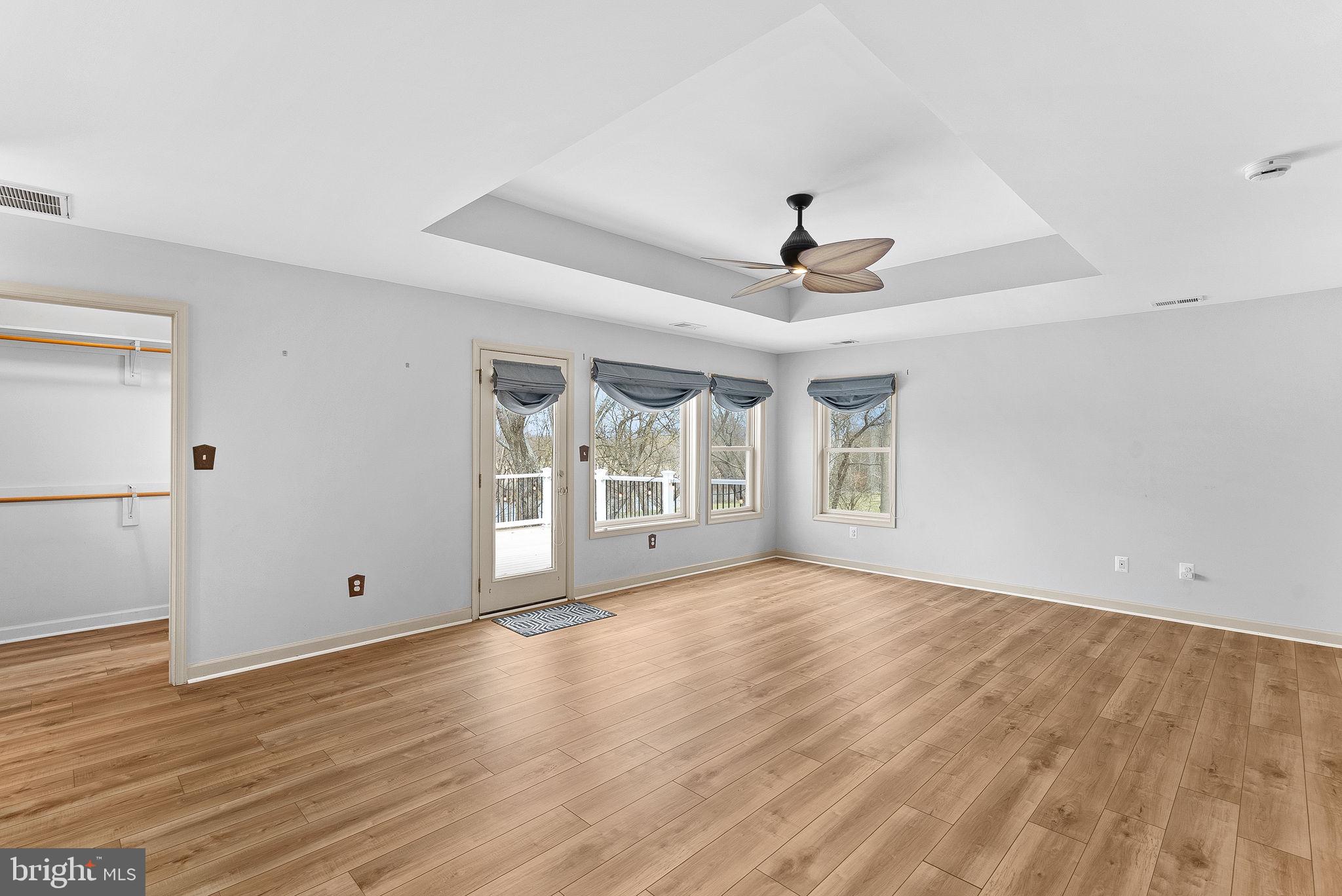 BROAD RUN FARMS - Residential