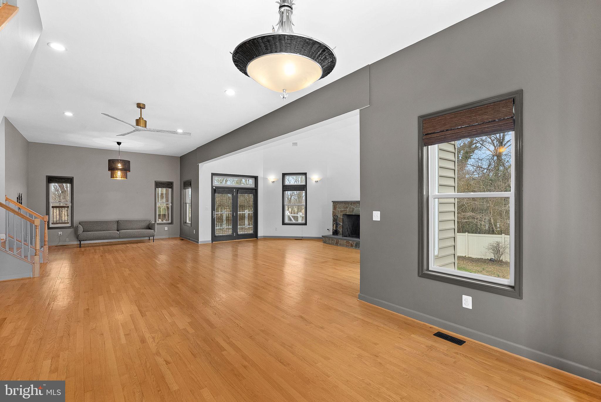 BROAD RUN FARMS - Residential