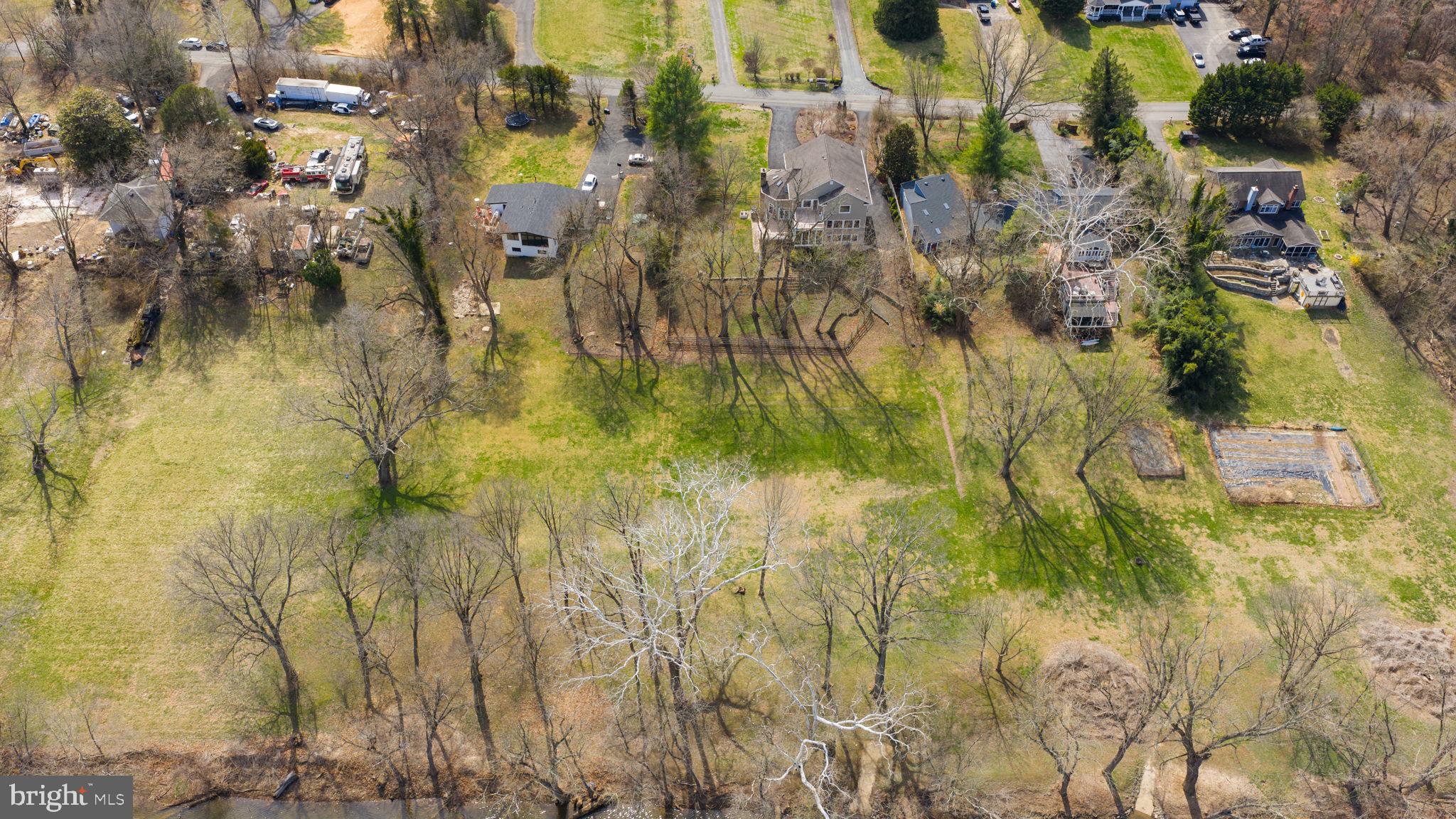 BROAD RUN FARMS - Residential