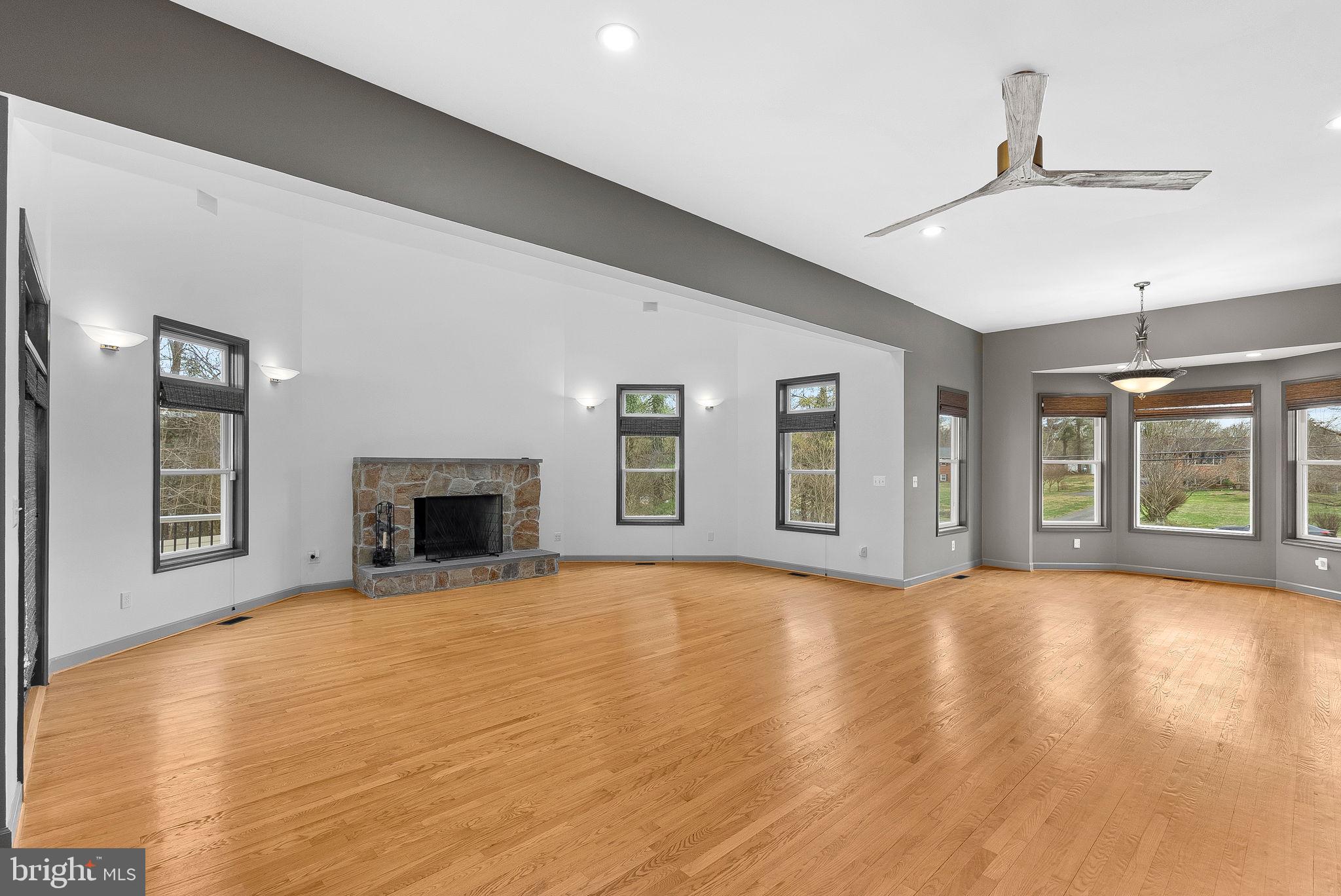 BROAD RUN FARMS - Residential