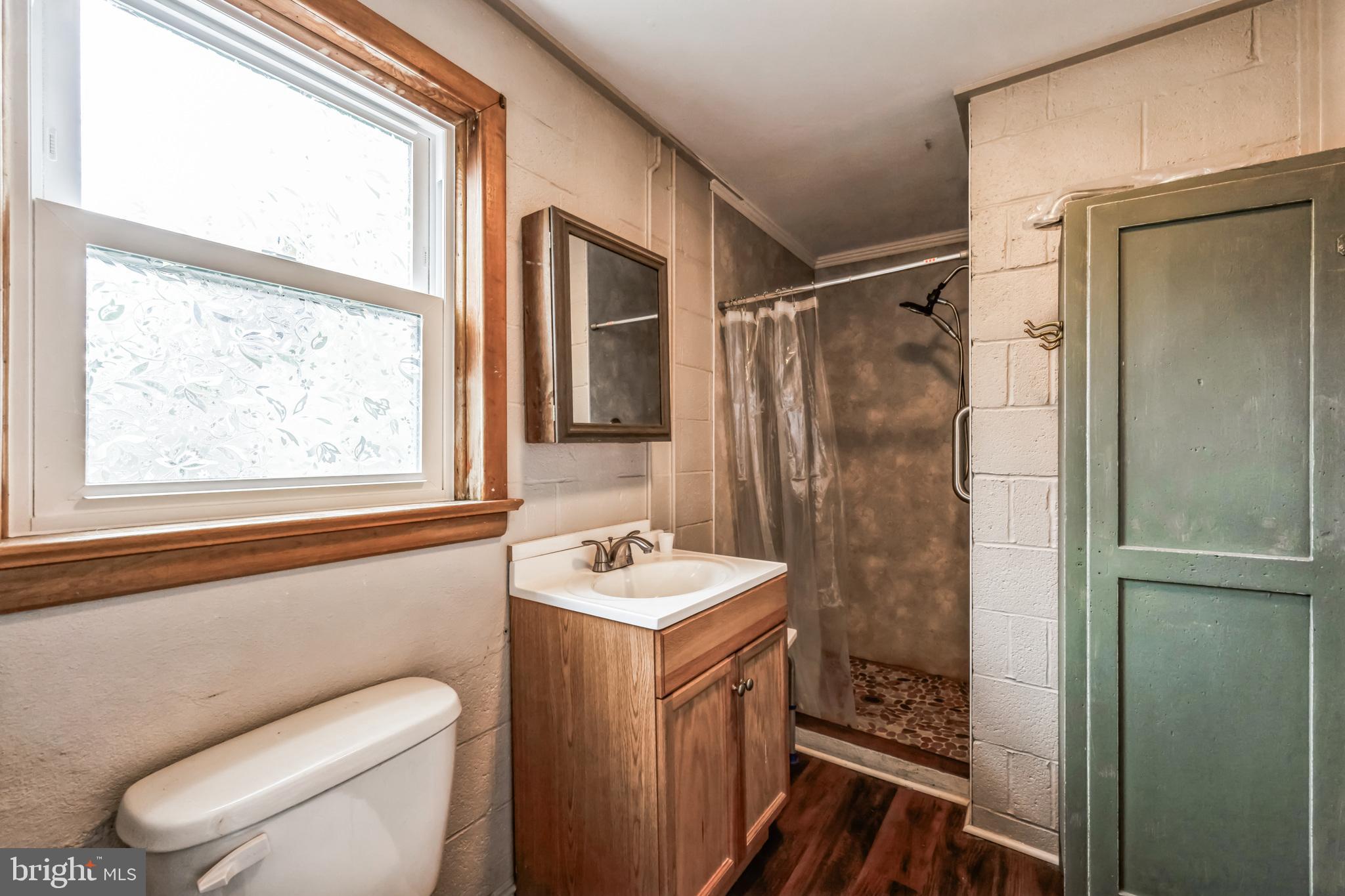 ROLLING ACRES - Residential