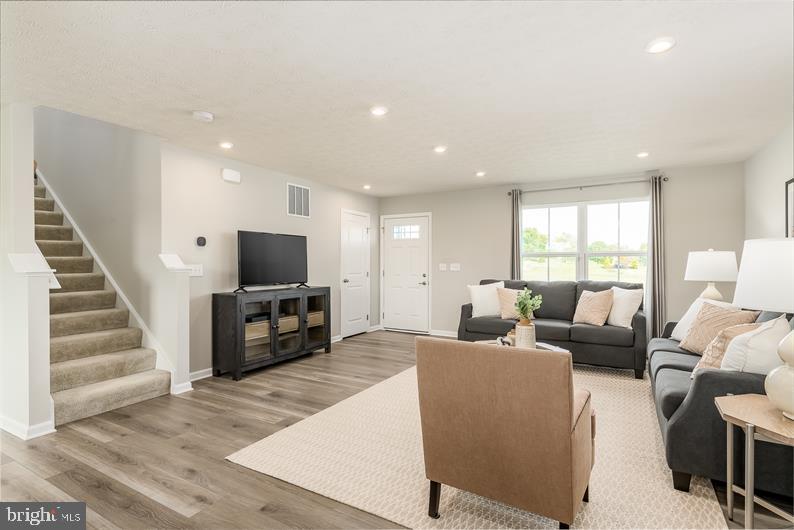 9206 COOKS POINT COURT 32 QUICK MOVE-IN