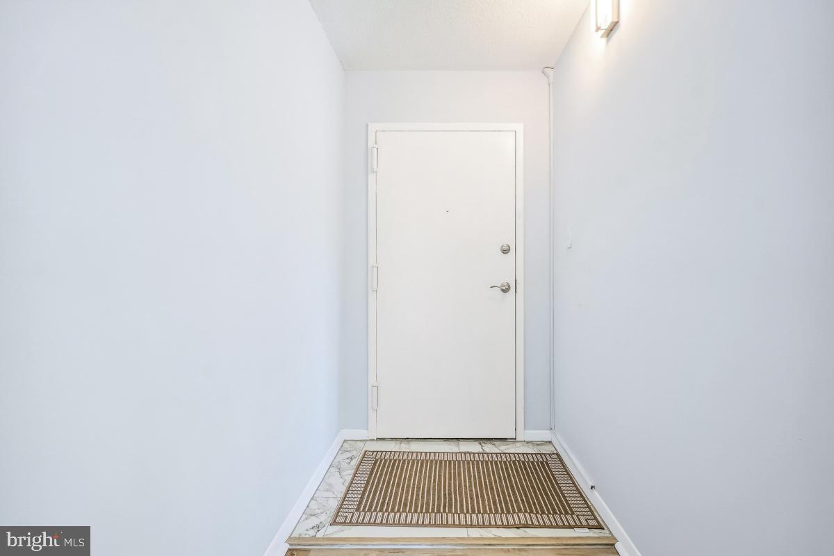 PRESIDENTIAL TOWERS - Residential