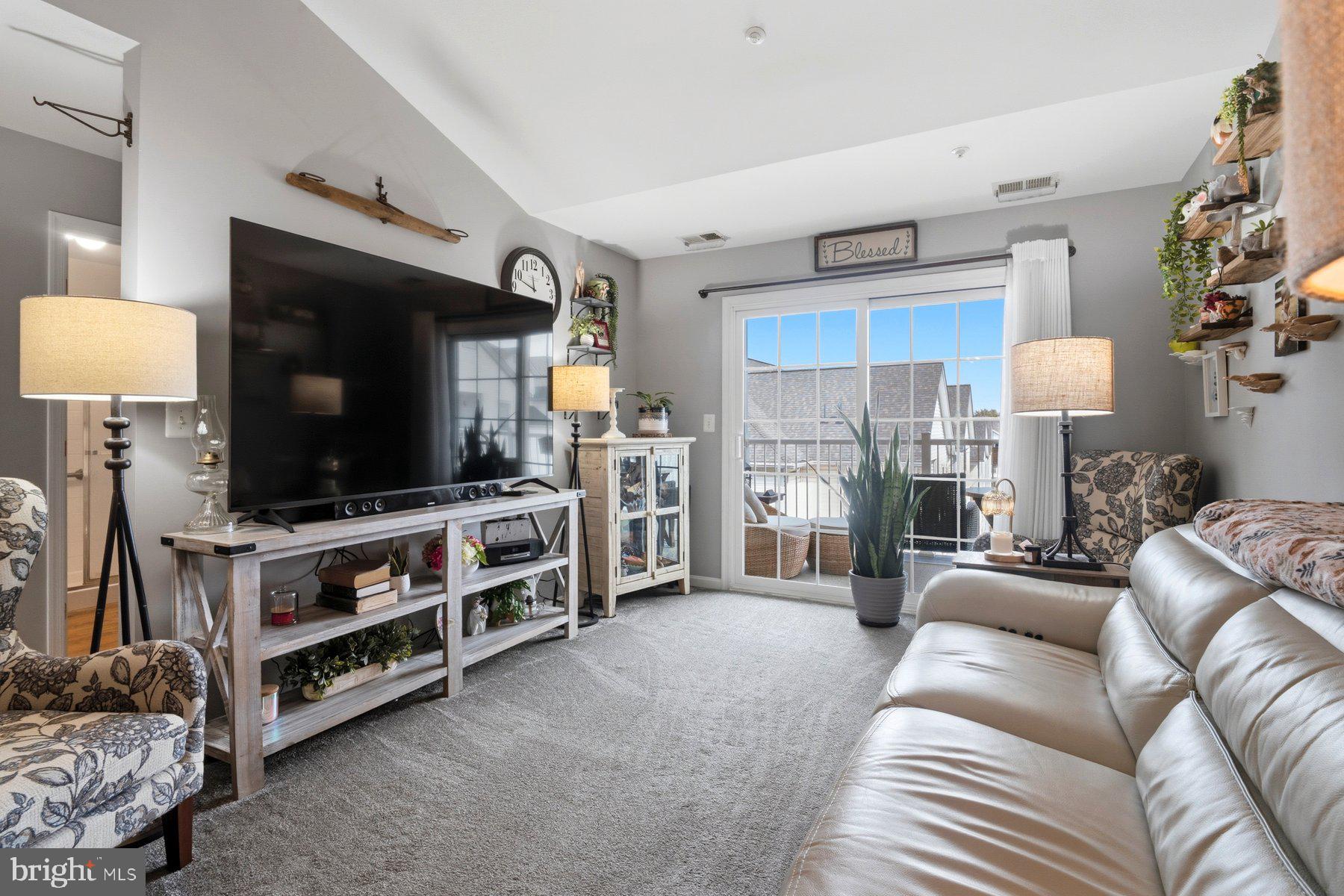 WINIFRED MANOR - Residential