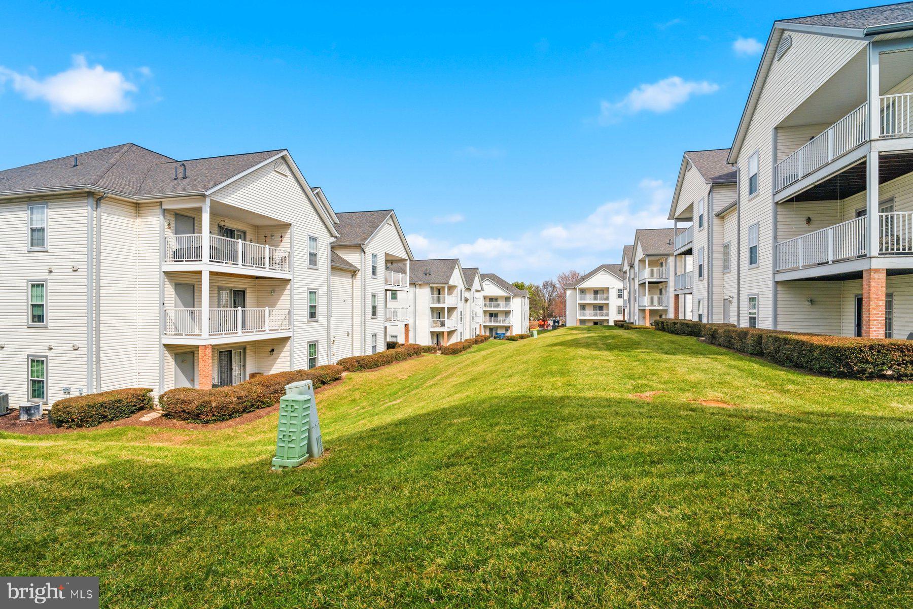 WINIFRED MANOR - Residential