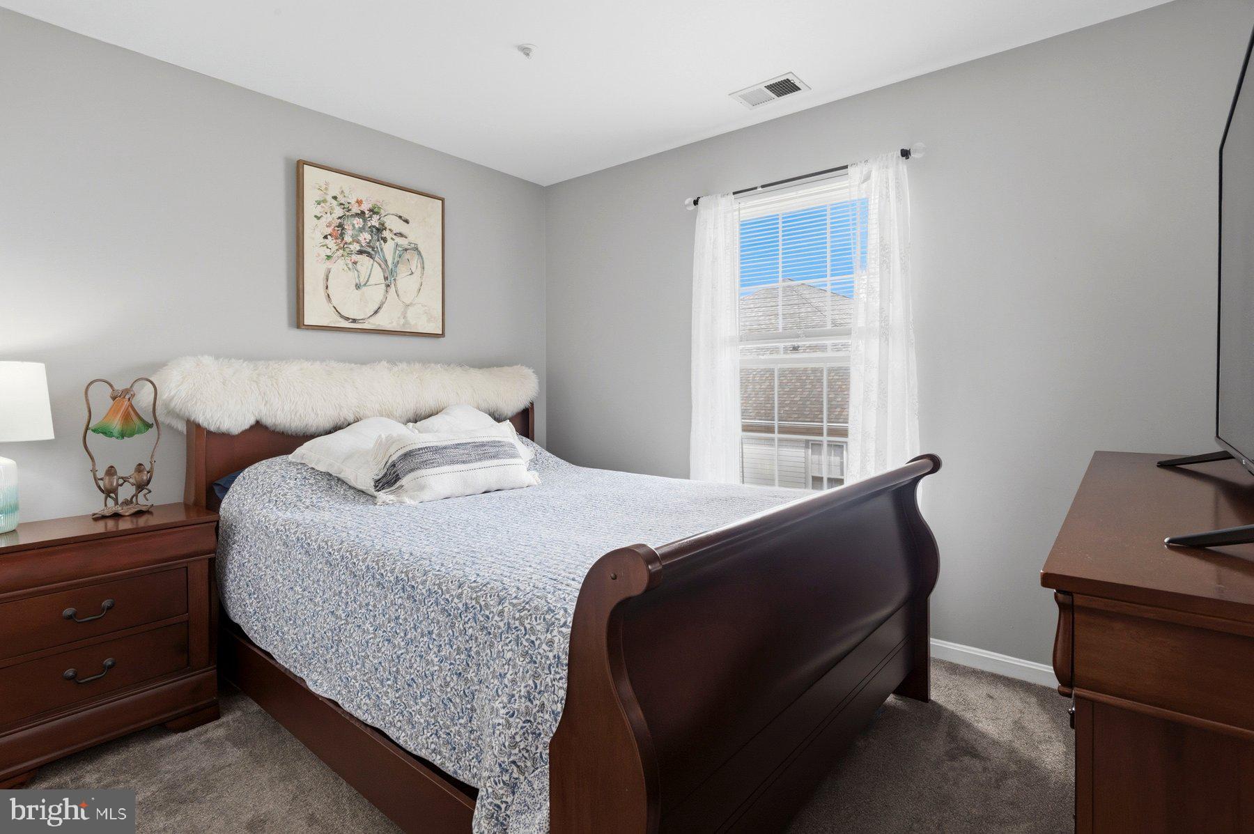 WINIFRED MANOR - Residential