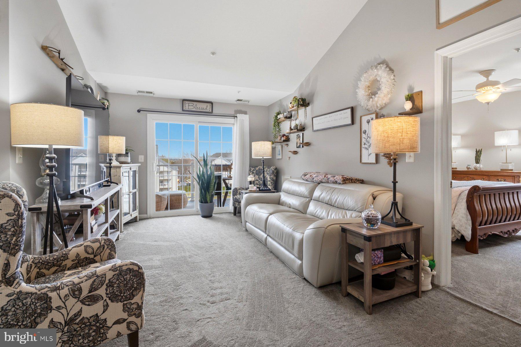 WINIFRED MANOR - Residential