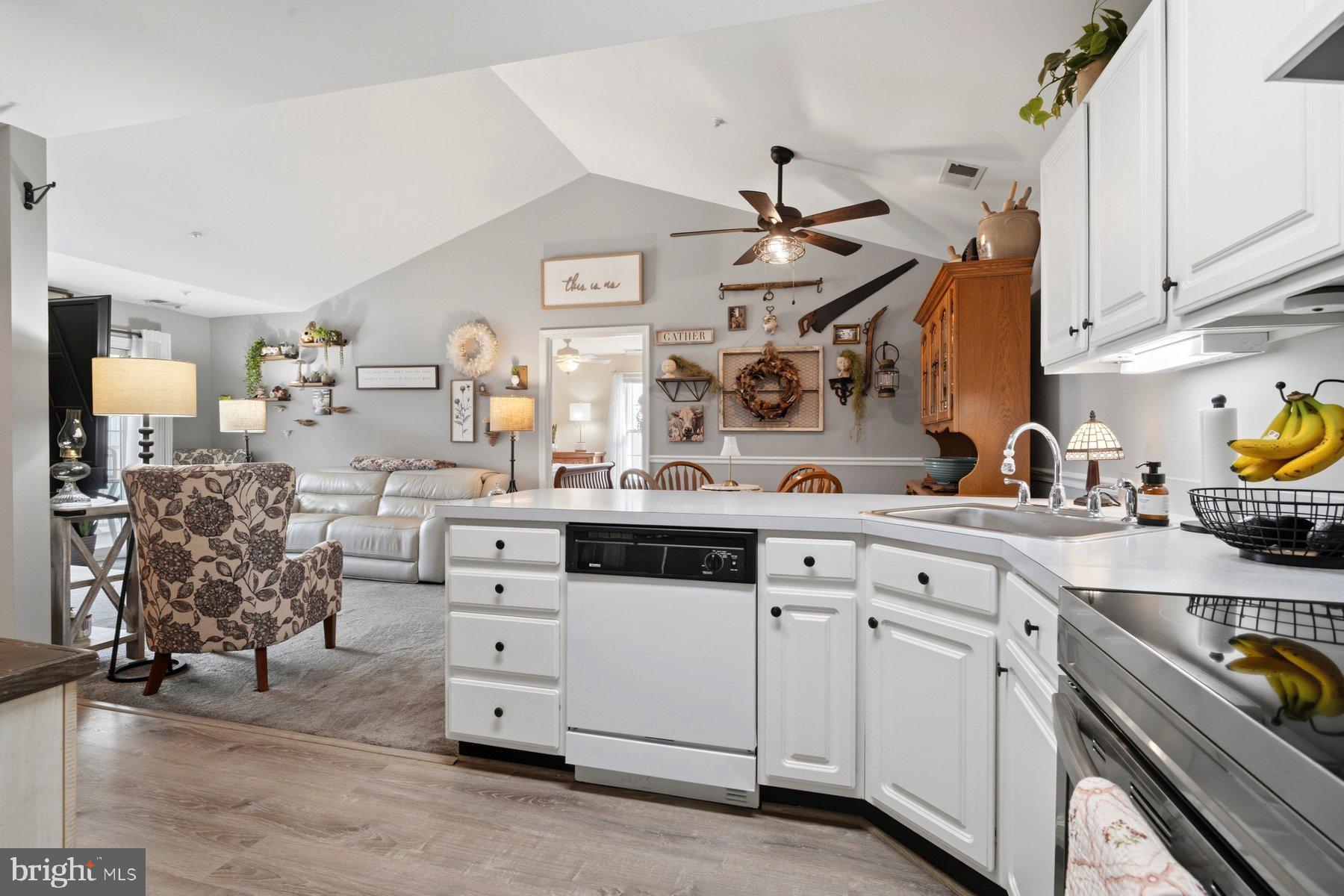 WINIFRED MANOR - Residential