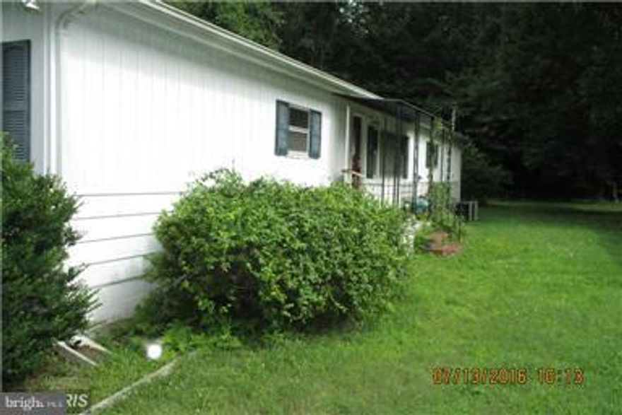 Best Deal in the County, Great Deal, Ready 4 New Owner. 3 bedroom-2 full baths, nice flat yard. Some TLC is needed to make this home shine. Contact me to view and more info.