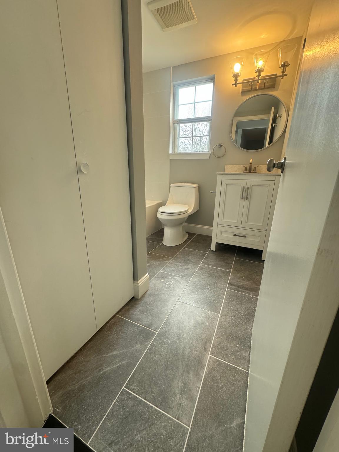 CHESTERBROOK - Residential Lease