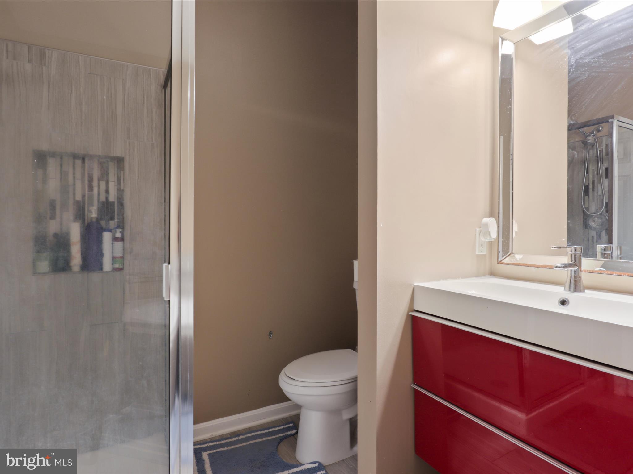 WESTBRIAR PLAZA - Residential Lease