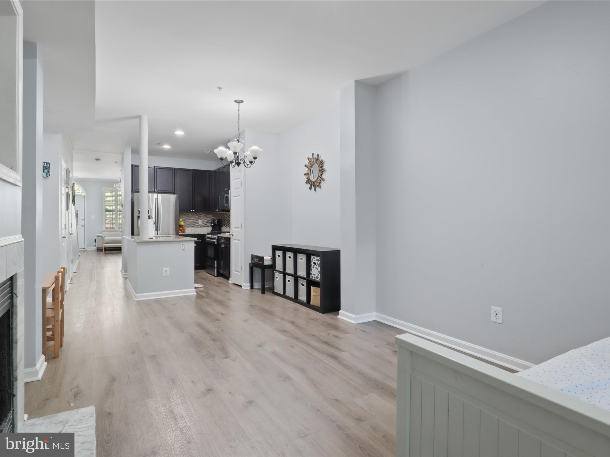 WESTBRIAR PLAZA - Residential Lease