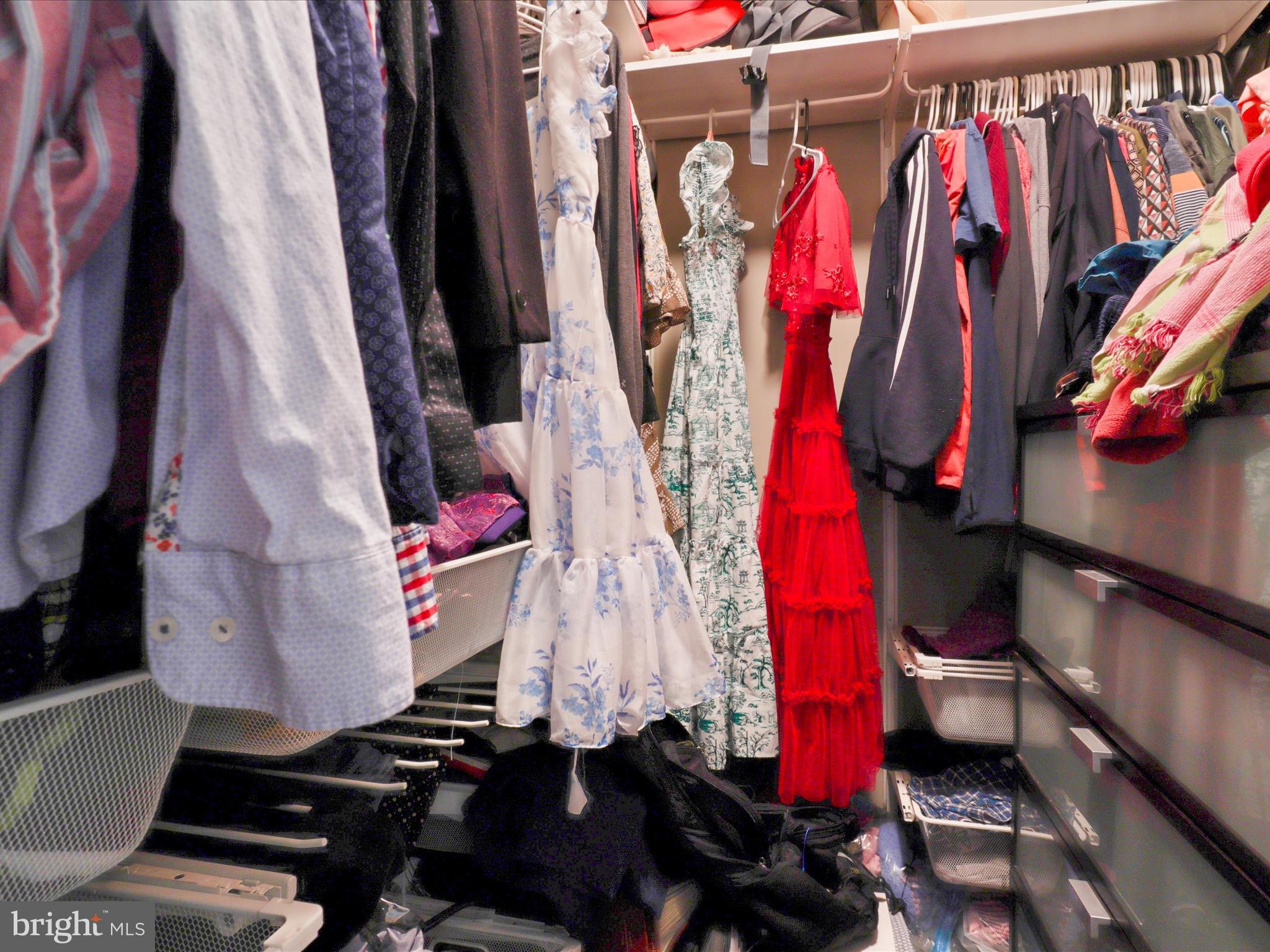 WESTBRIAR PLAZA - Residential Lease