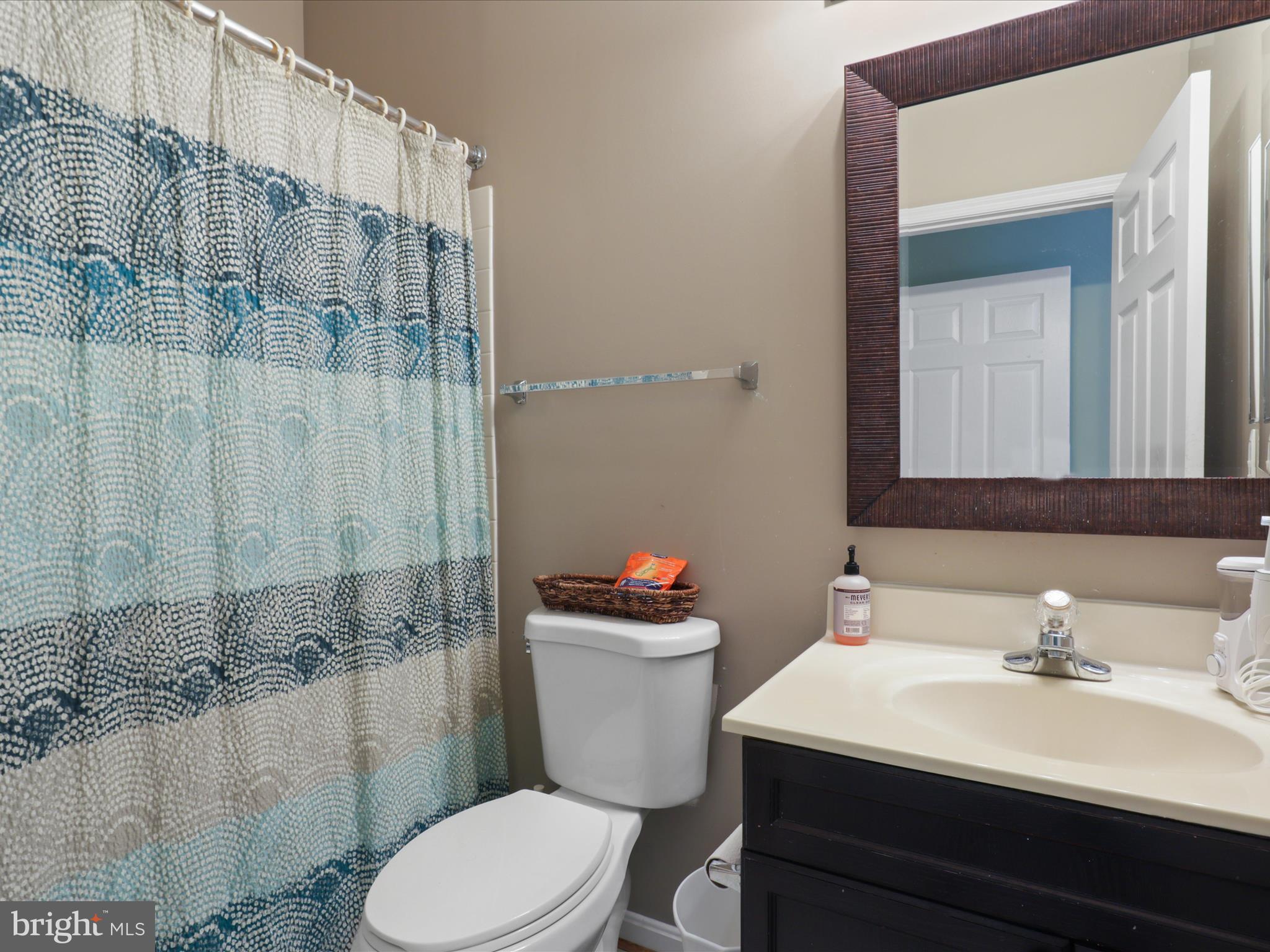 WESTBRIAR PLAZA - Residential Lease