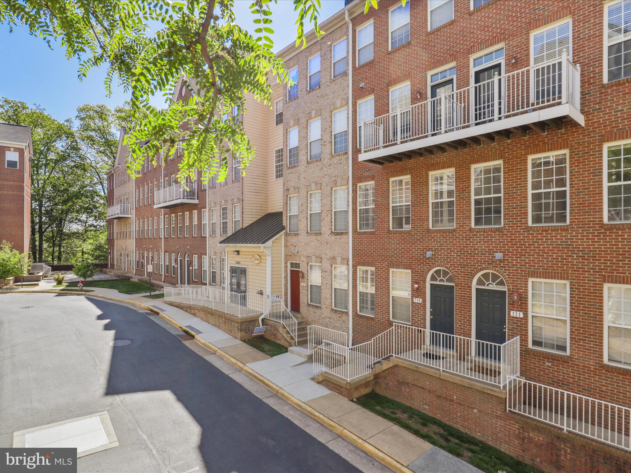 WESTBRIAR PLAZA - Residential Lease