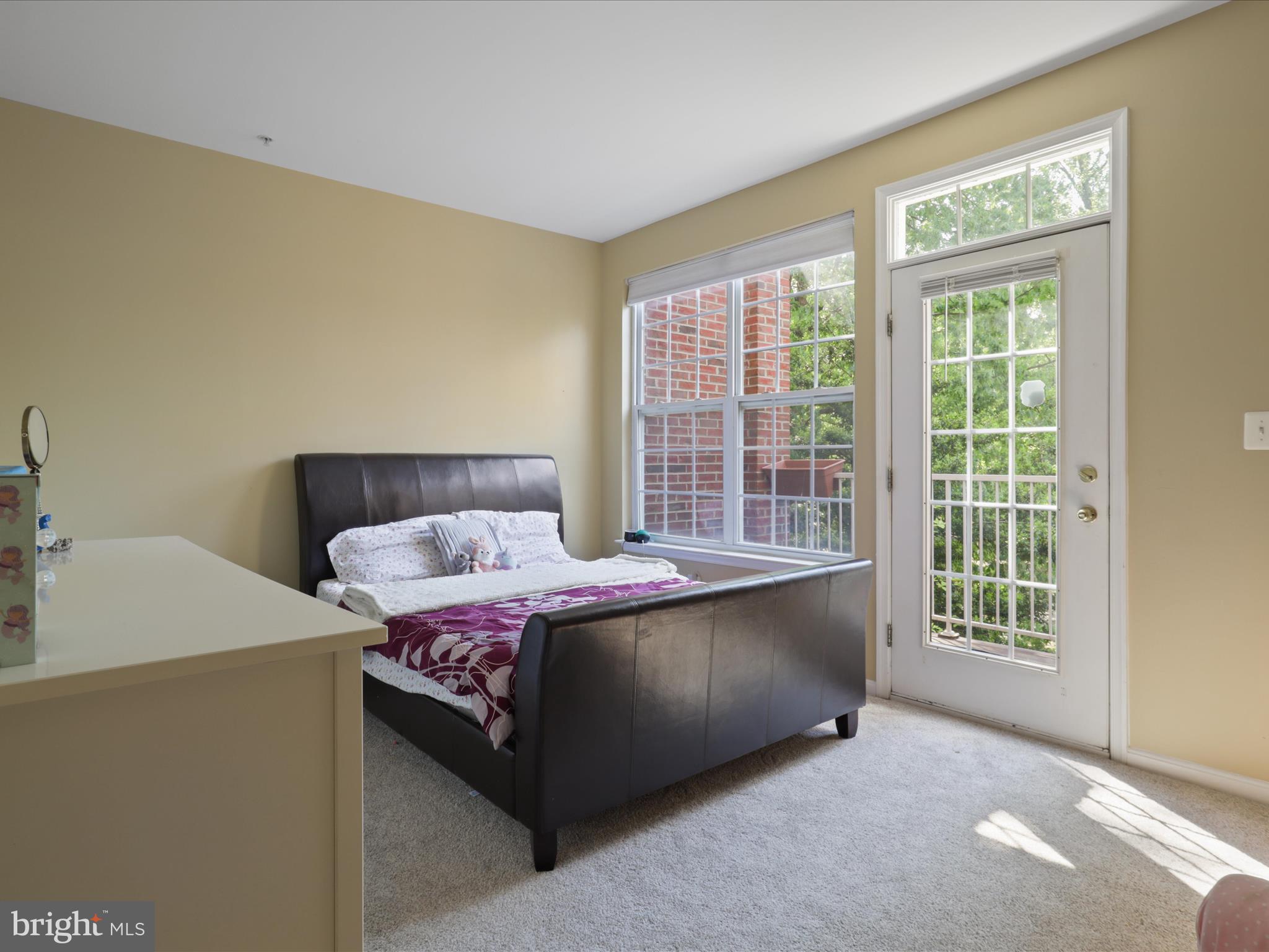 WESTBRIAR PLAZA - Residential Lease