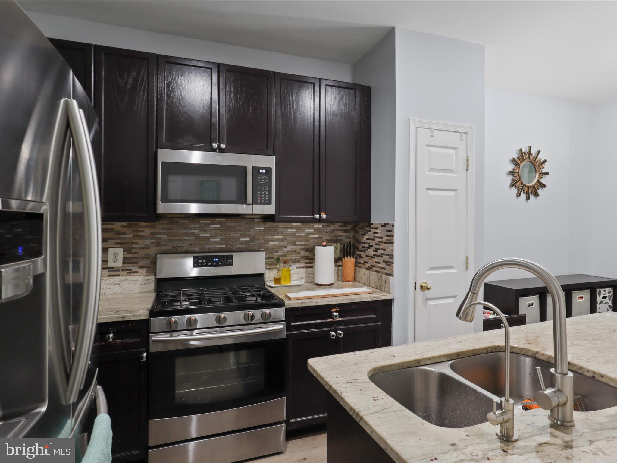 WESTBRIAR PLAZA - Residential Lease