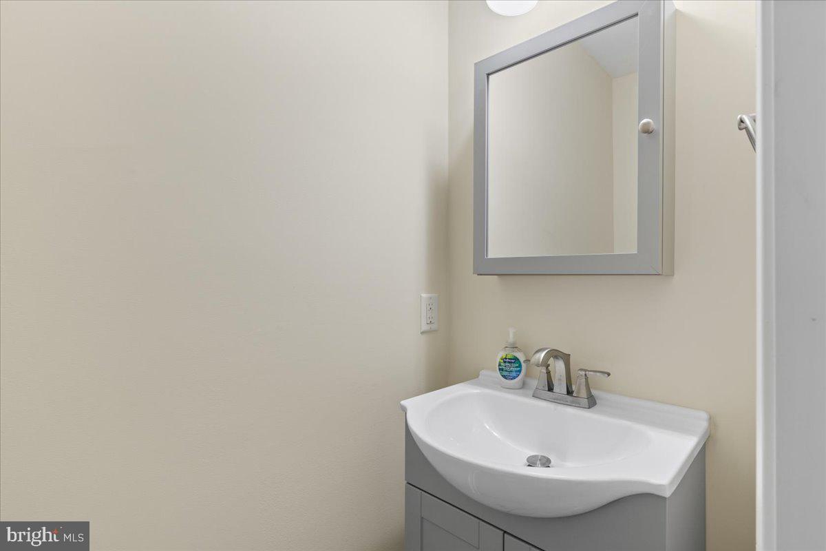 ADAMS LANDING - Residential