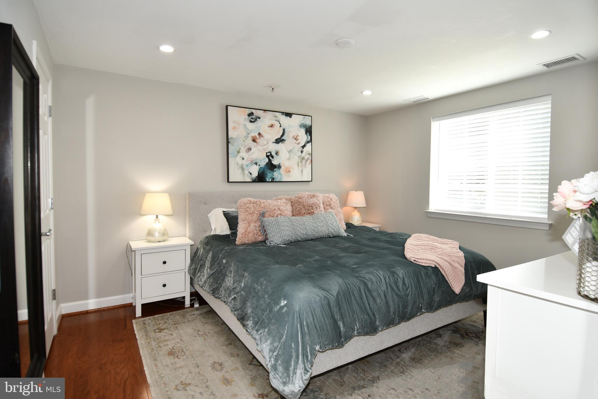 WEST VILLAGE OF SHIRLINGTON - Residential Lease