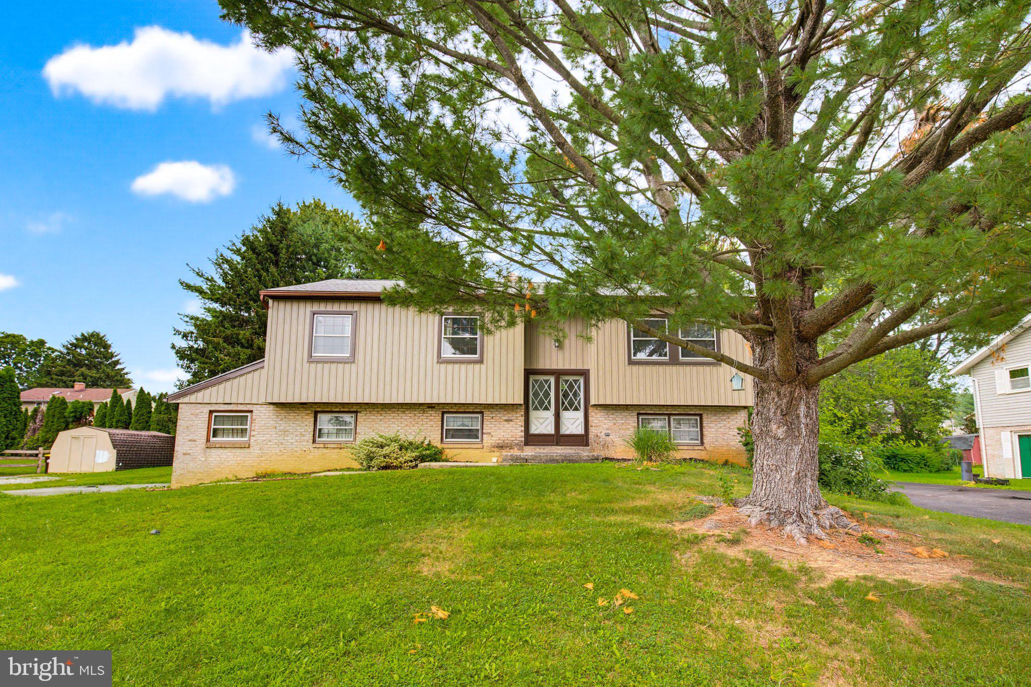 413 SURREY DRIVE