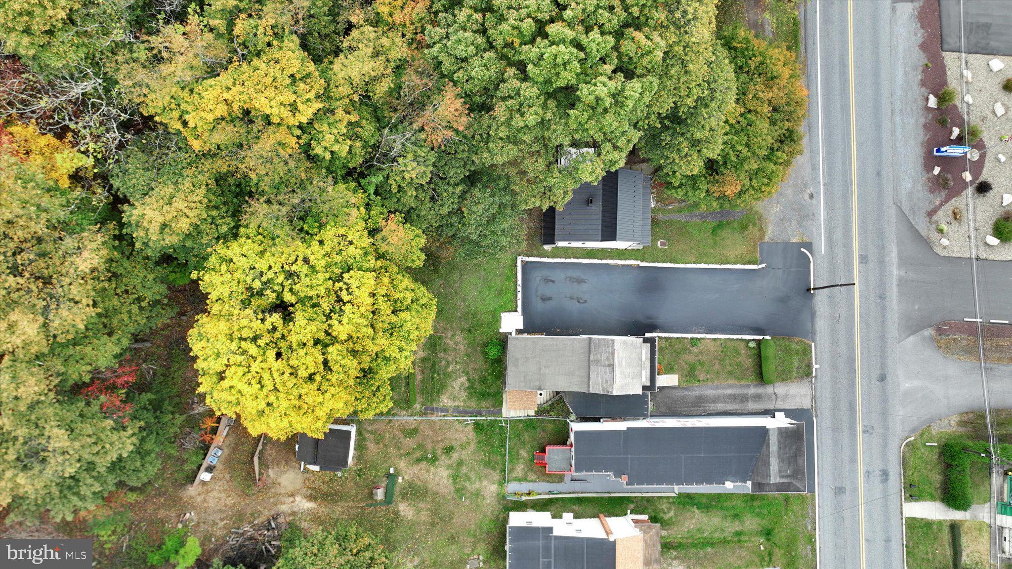 702 PORT CARBON- SAINT CLAIR HIGHWAY