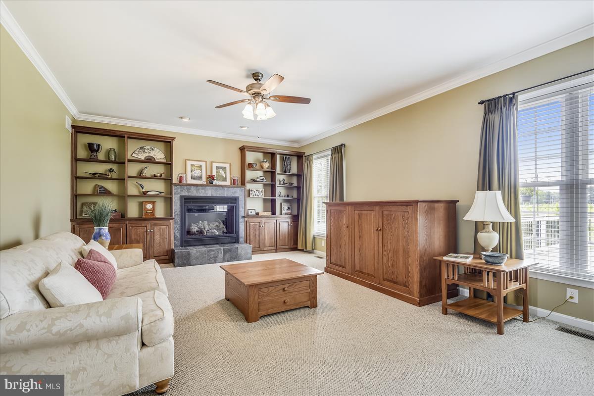 CENTENNIAL OAKS - Residential