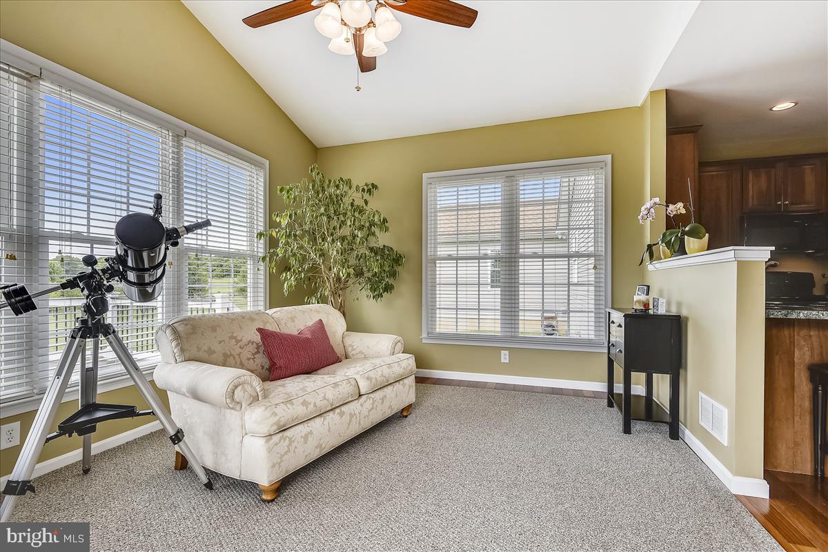 CENTENNIAL OAKS - Residential