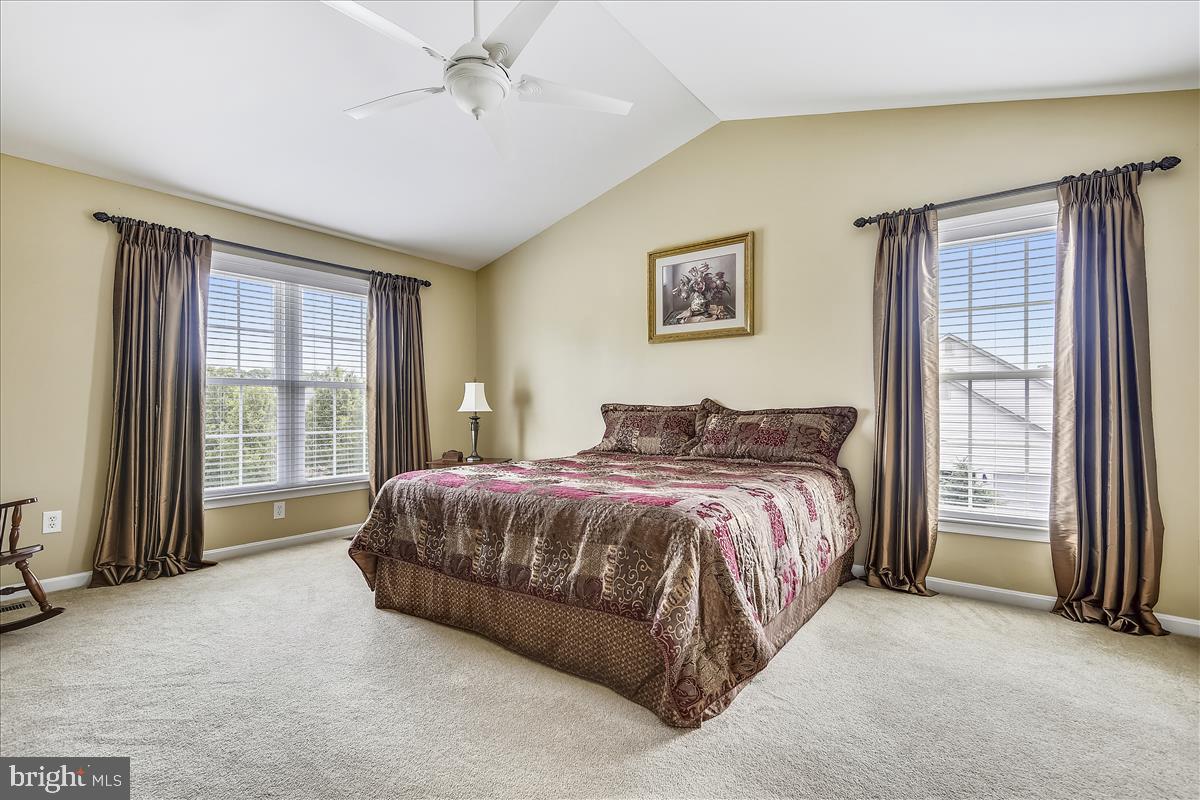 CENTENNIAL OAKS - Residential