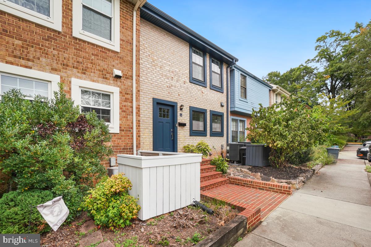 2134 GOLF COURSE DRIVE
