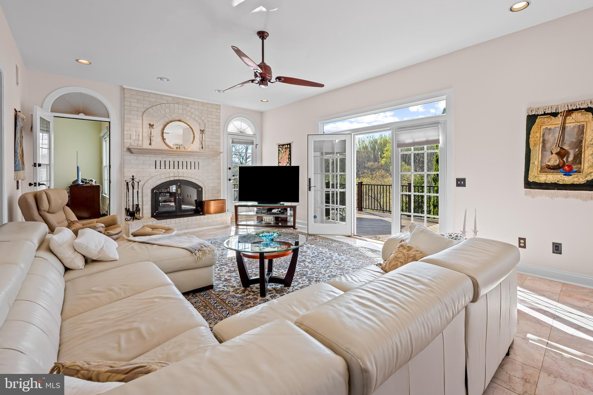 IVY HILL - Residential